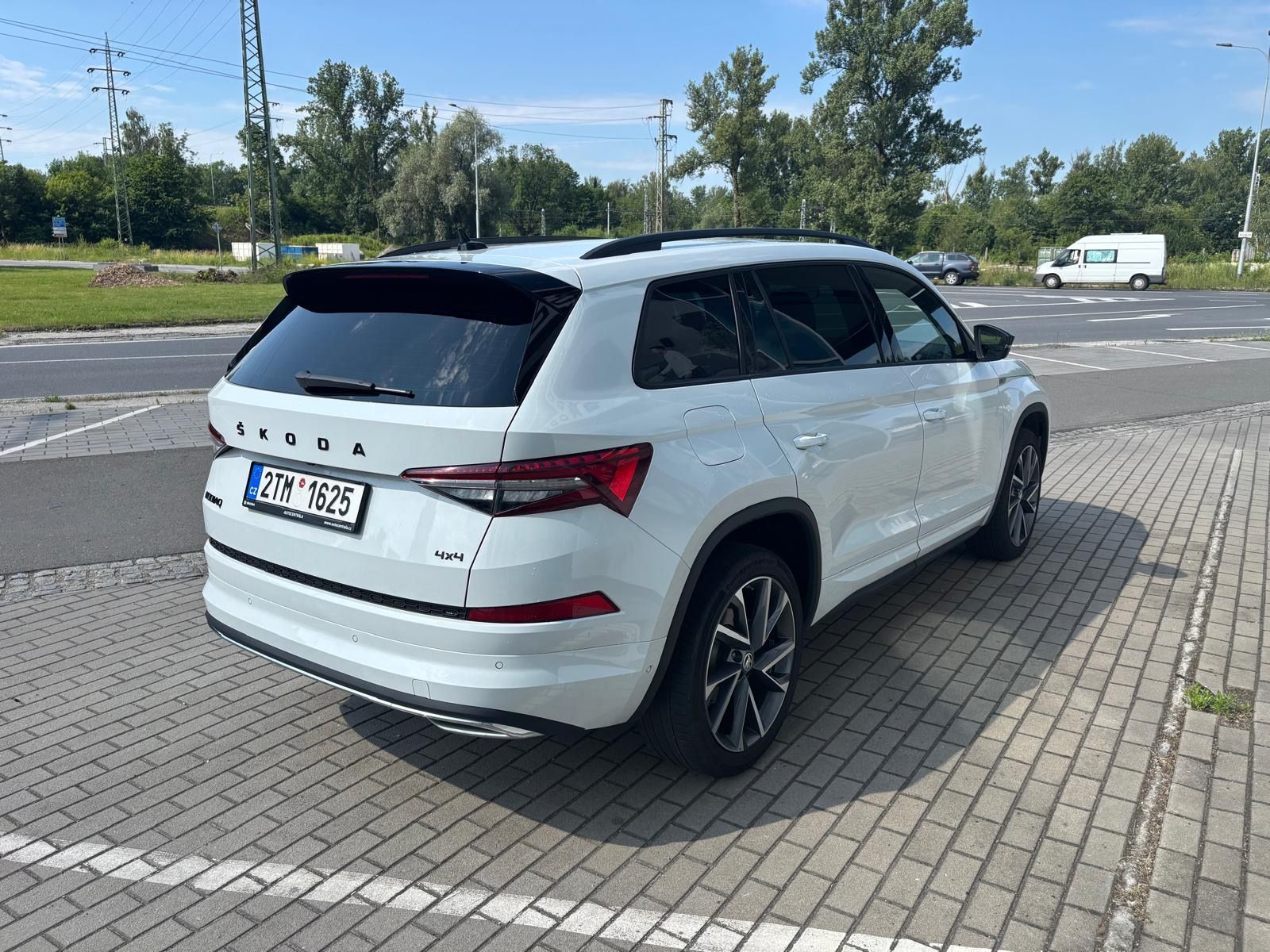 Škoda Kodiaq, 2.0 TDI 4x4 Sportline - fotka 5