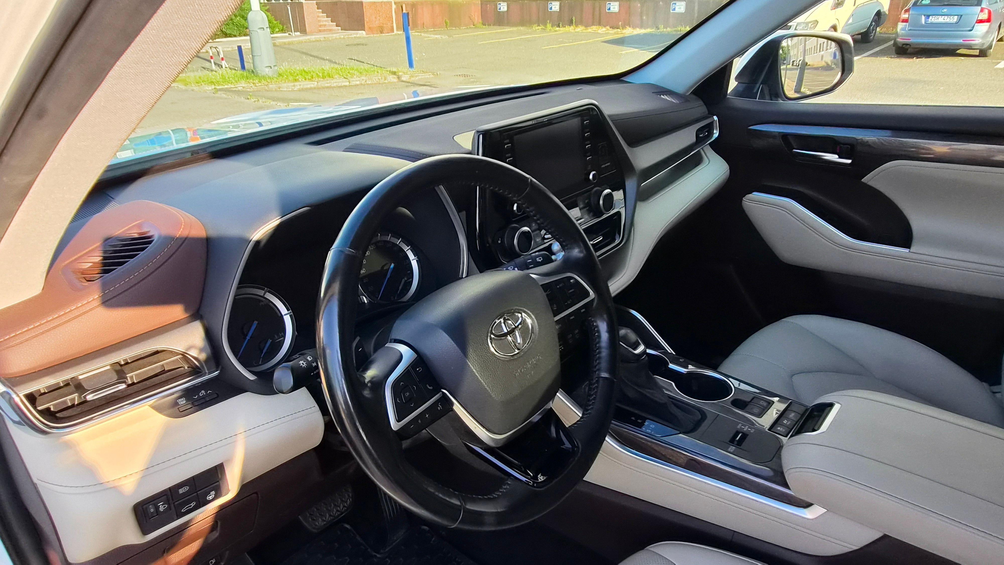 Toyota Highlander, TOYOTA Highlander - fotka 5