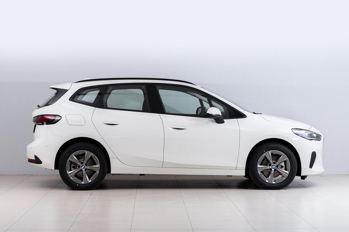 BMW Řada 2, řady 2 | 218d - fotka 2