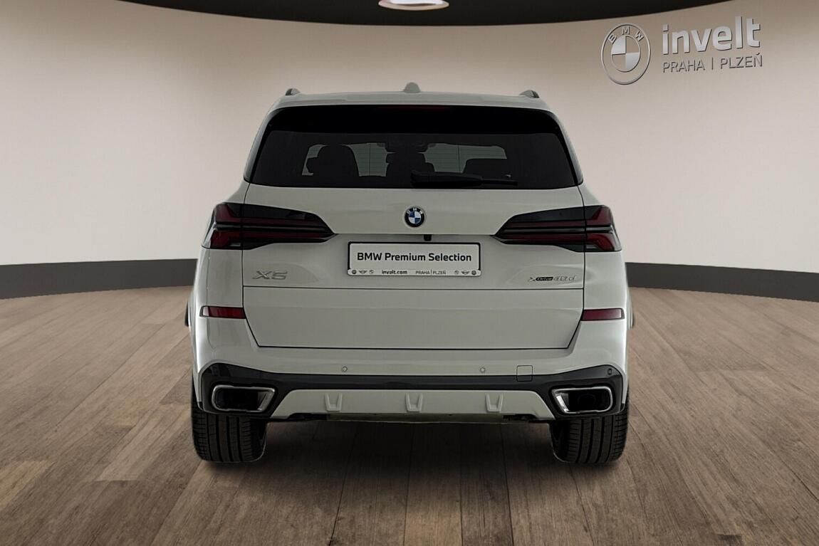BMW X5, xDrive40d - fotka 4