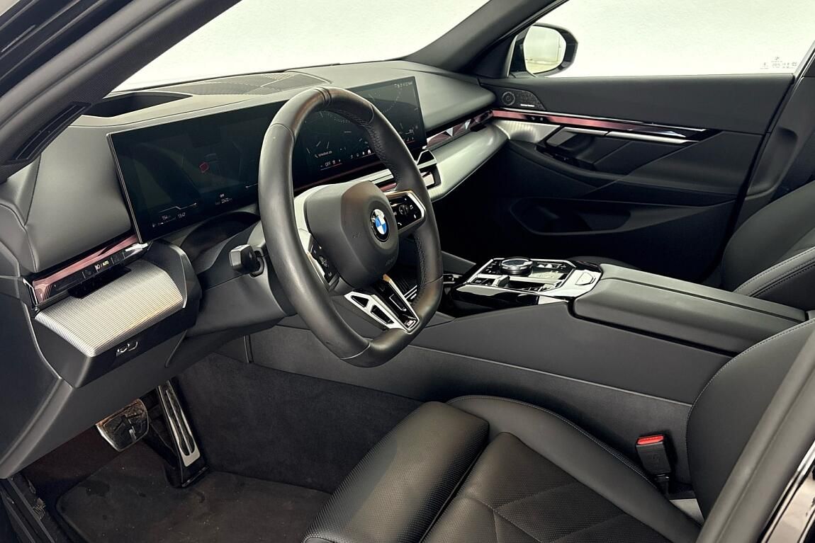 BMW Řada 5, řady 5 | 520d xDrive - fotka 6