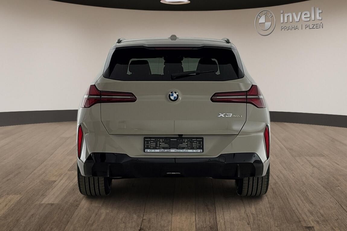 BMW X3, xDrive40d - fotka 4
