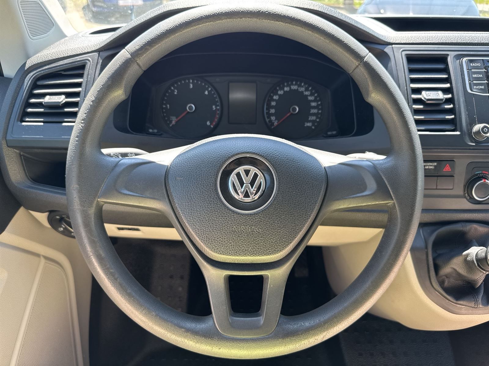 Volkswagen Transporter, 2.0 TDI T6 Long 4x4 - fotka 6