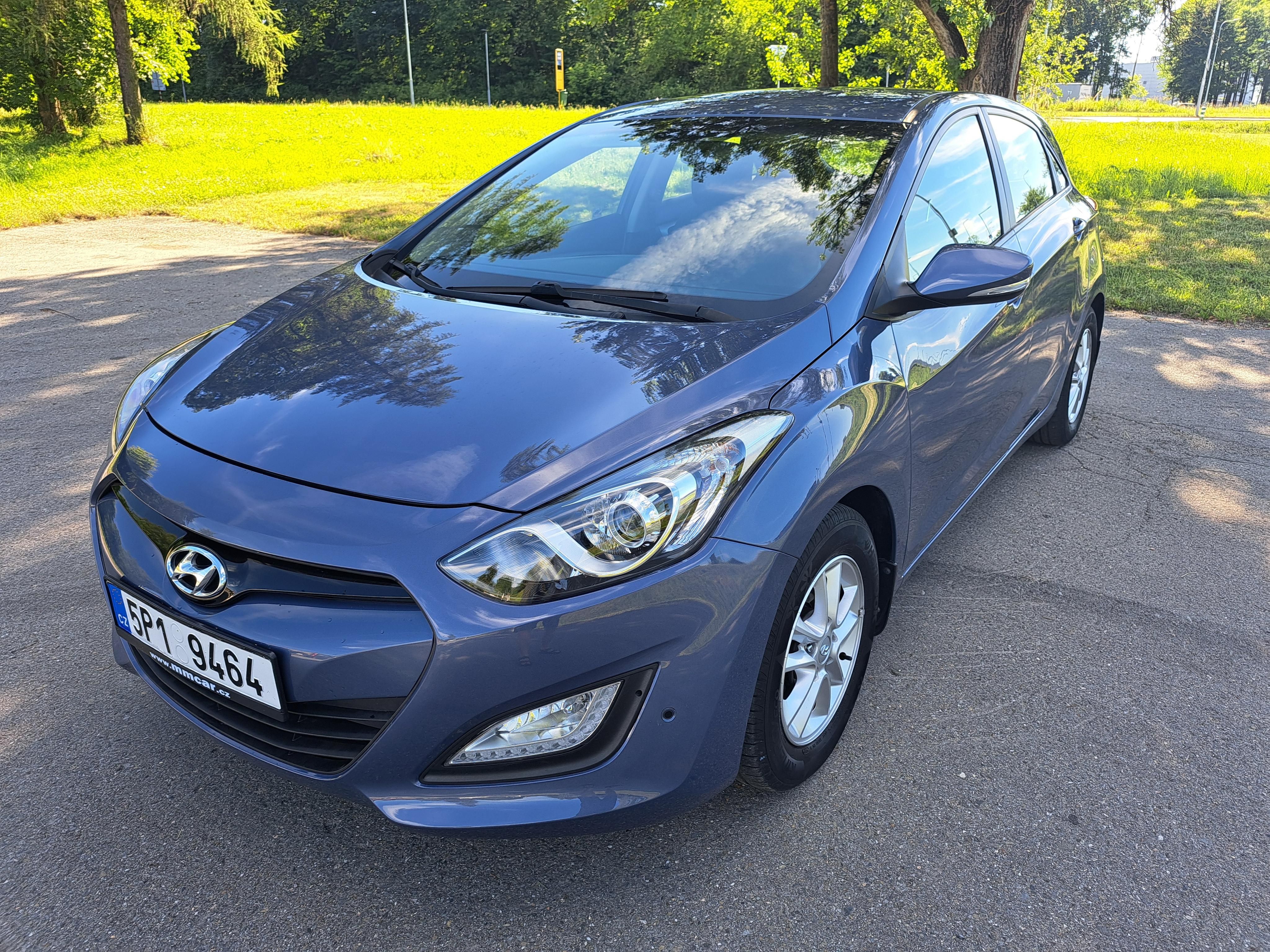 Hyundai i30, Hyundai i30 1,6 benzin - fotka 2