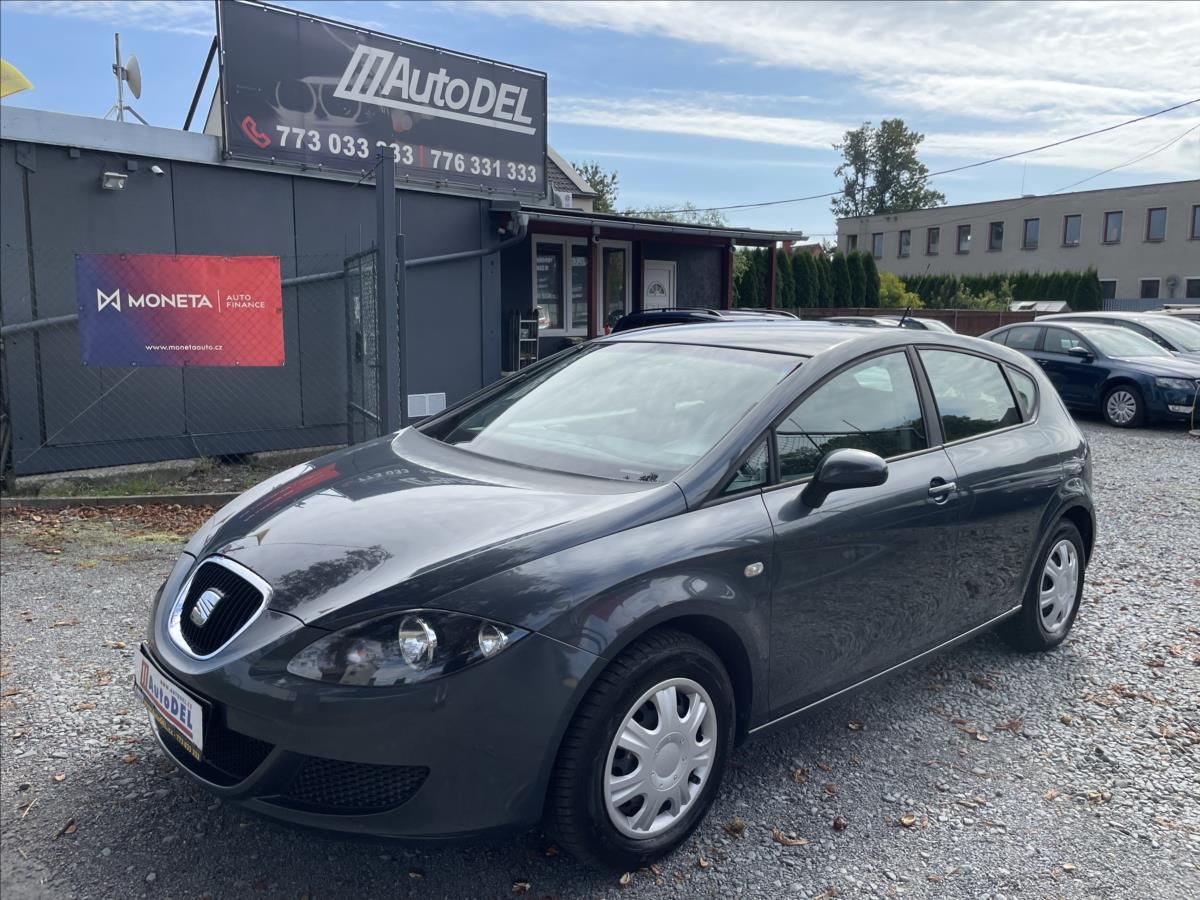 Seat Leon, 1,6 MPi  Serviska,Klima,8xPneu - fotka 2