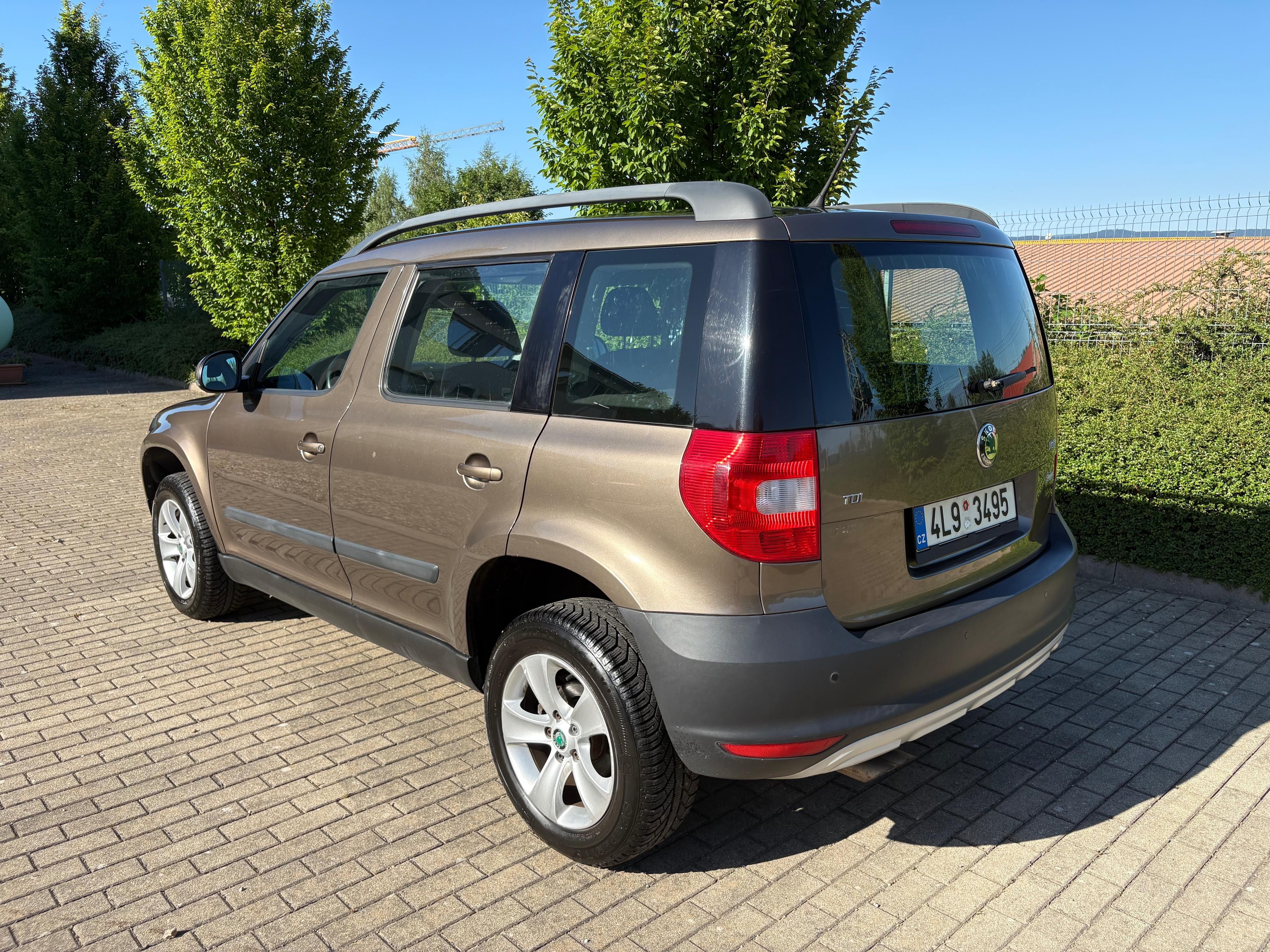 Škoda Yeti, 2,0 TDI Ambition - fotka 4