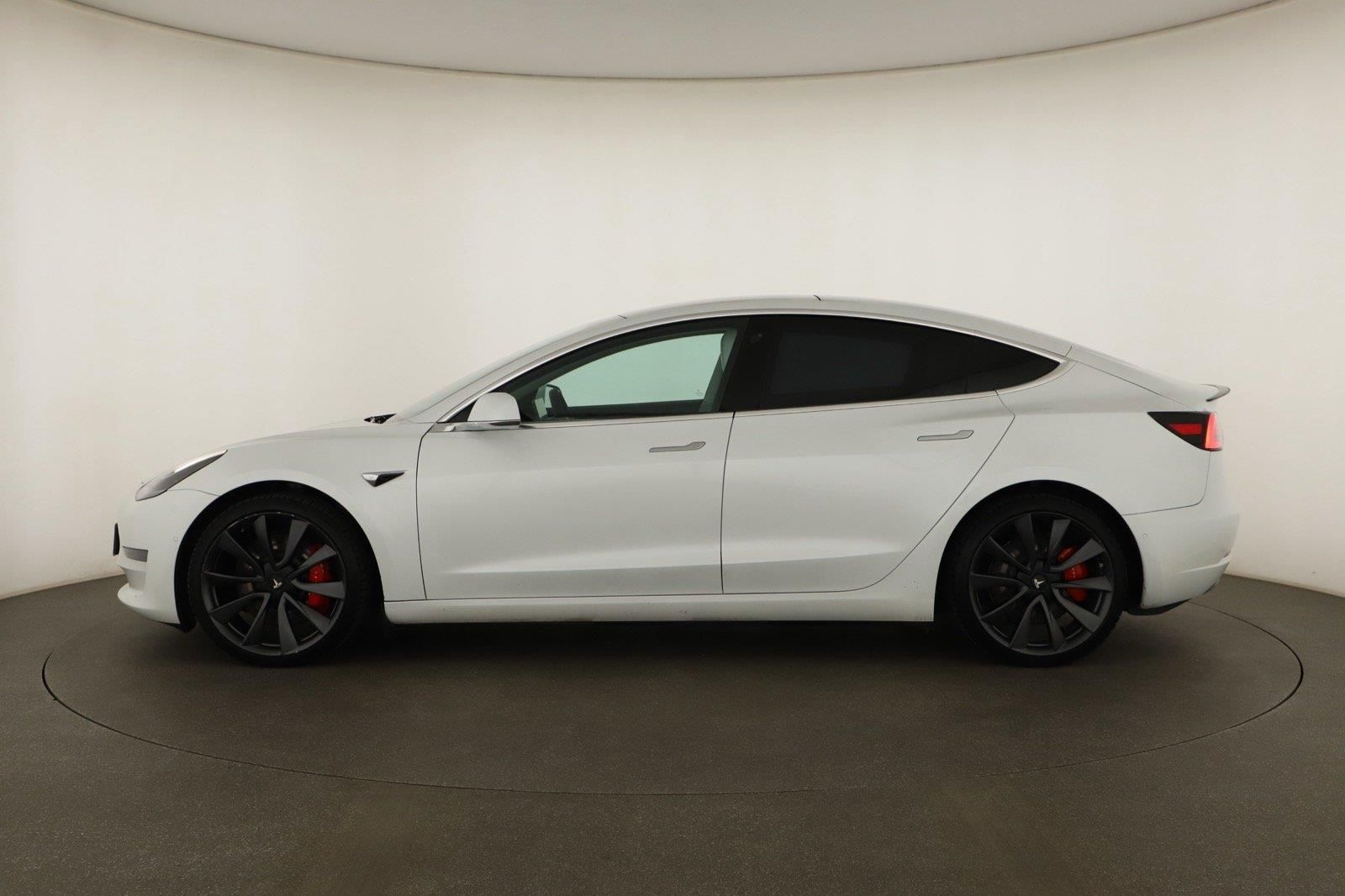 Tesla Model 3, Performance 78kWh, SoH 83% - fotka 3