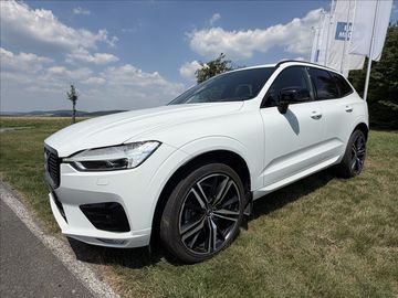 B4 AWD R-Design