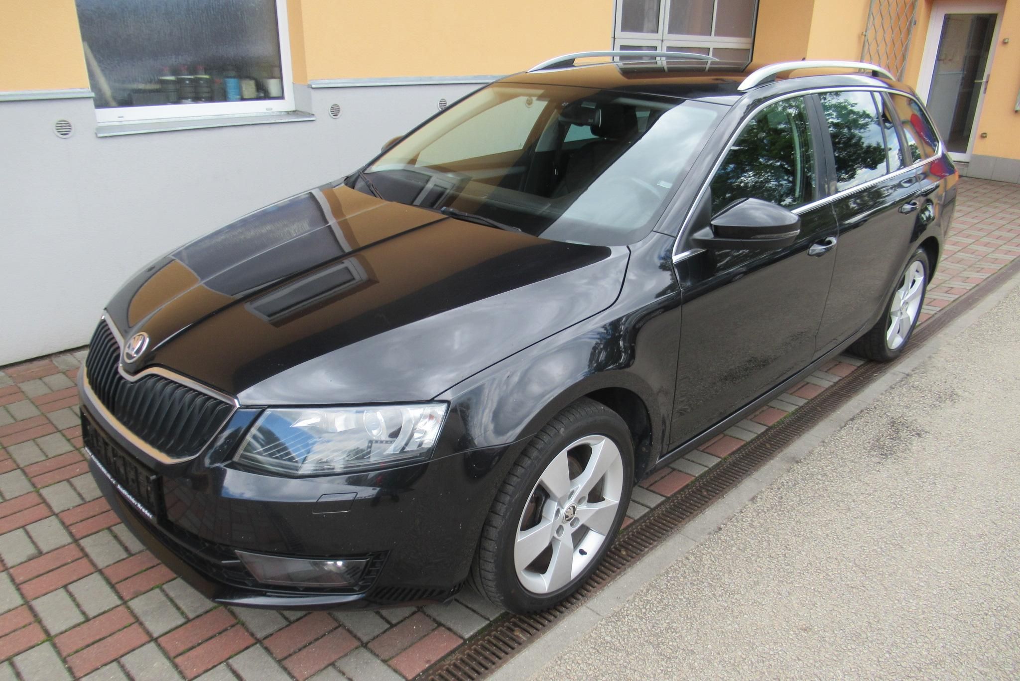 Škoda Octavia, 2.0 TDi AUT. KLIMA SADA KOL - fotka 5