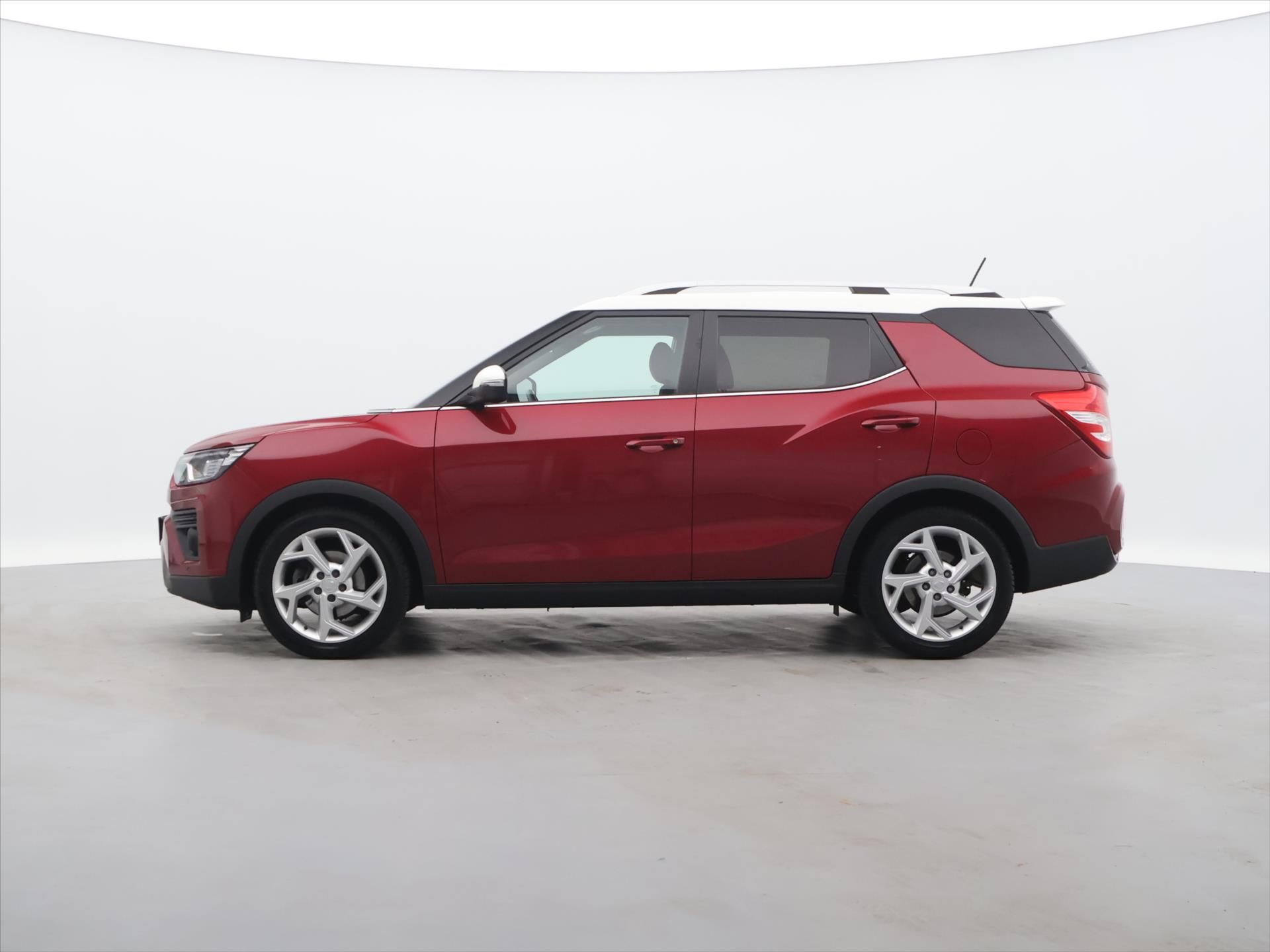 SsangYong Tivoli, 1,5 T-GDI 120kW Grand Automat - fotka 4
