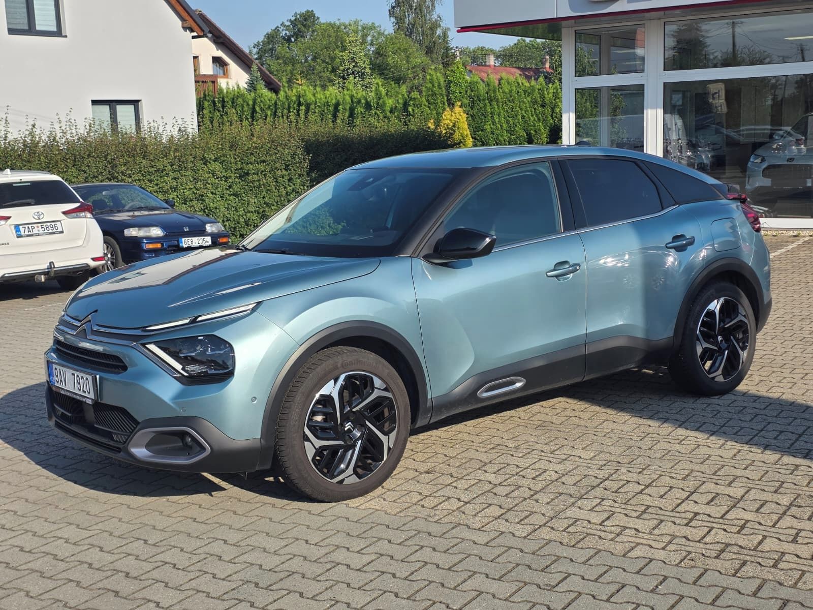 Citroën C4, 1,2 Pure Tech, Lift.Shine AT - fotka 5