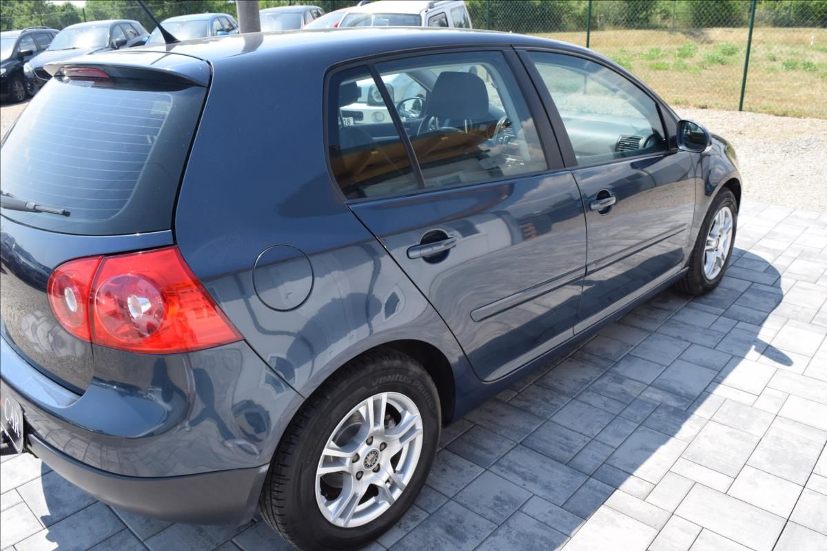 Volkswagen Golf, 1,4 i 59KW NOVÁ STK ALU KLIMA - fotka 5