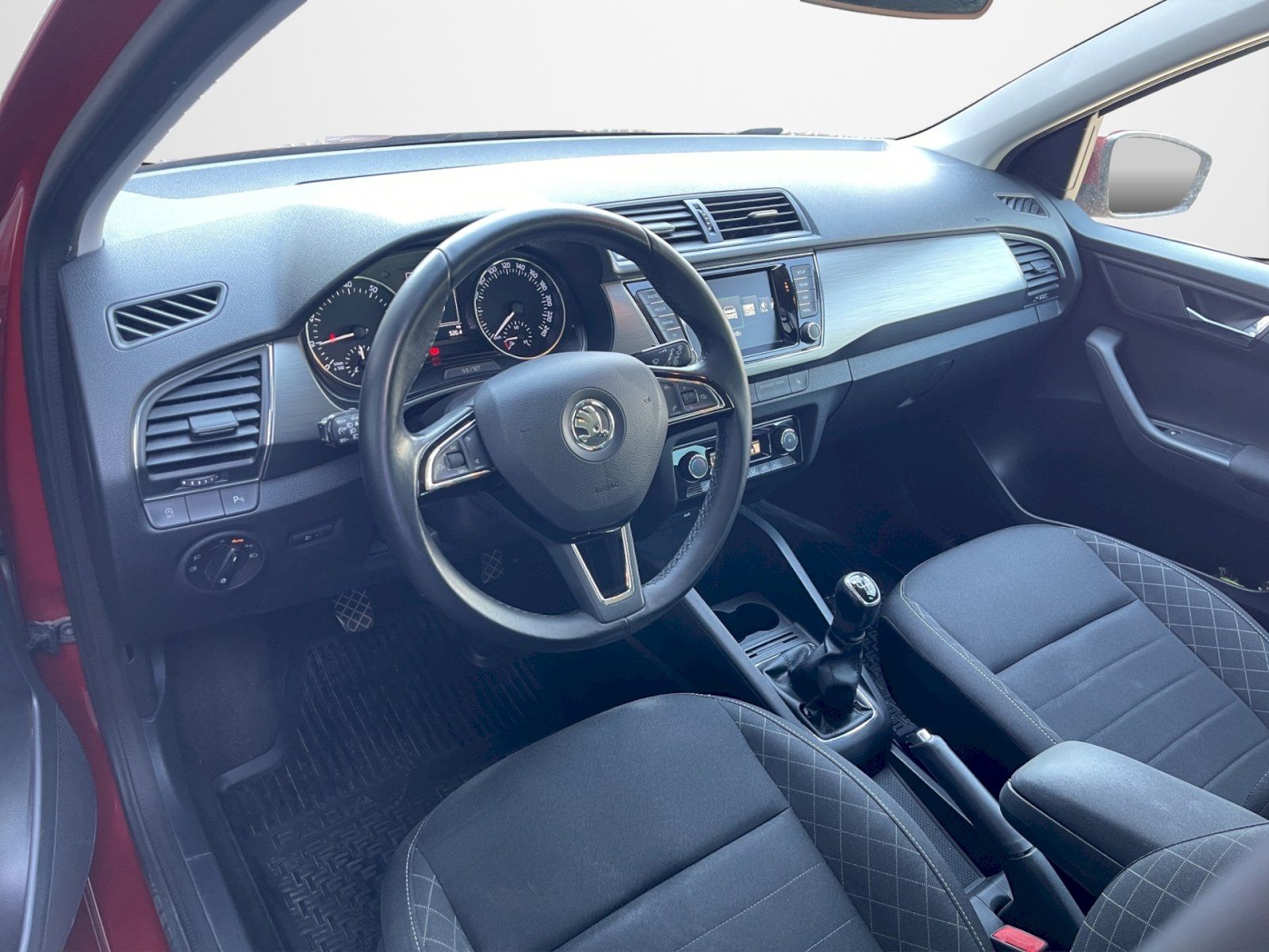Škoda Fabia, 1.2 TSI 81kW Style Plus - fotka 5