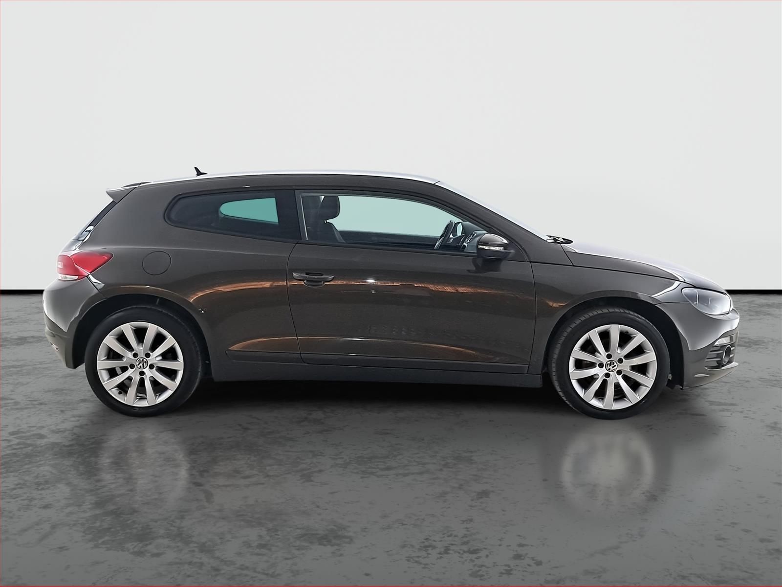 Volkswagen Scirocco, 1.4 TSI, Automatická klima - fotka 6