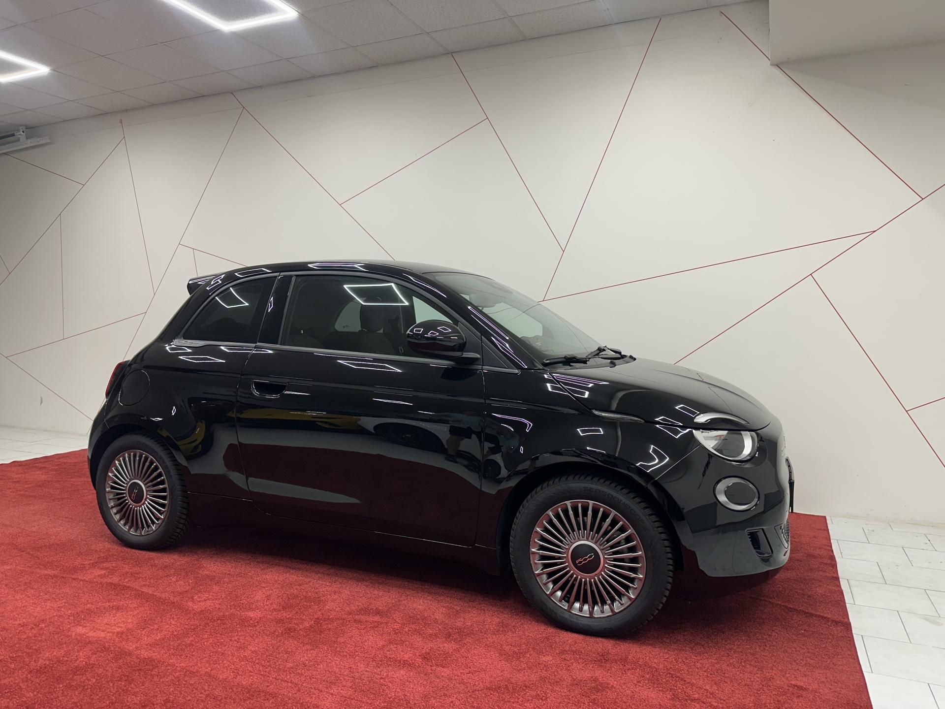 Fiat 500, E 42kwh*KAMERA*10”UCONNECT*TOP - fotka 6