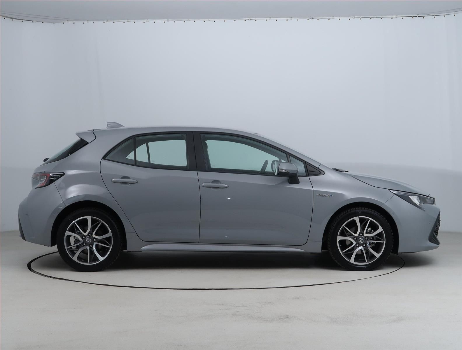 Toyota Corolla, 1.8 Hybrid, Automat, ČR,1.maj - fotka 6