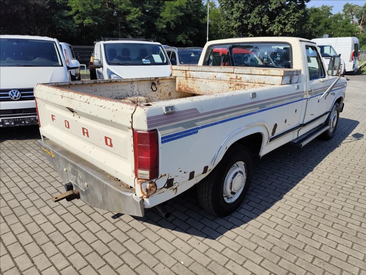 Ford, F350 CUSTOM 6.6L V8 1980 2WD P - fotka 2