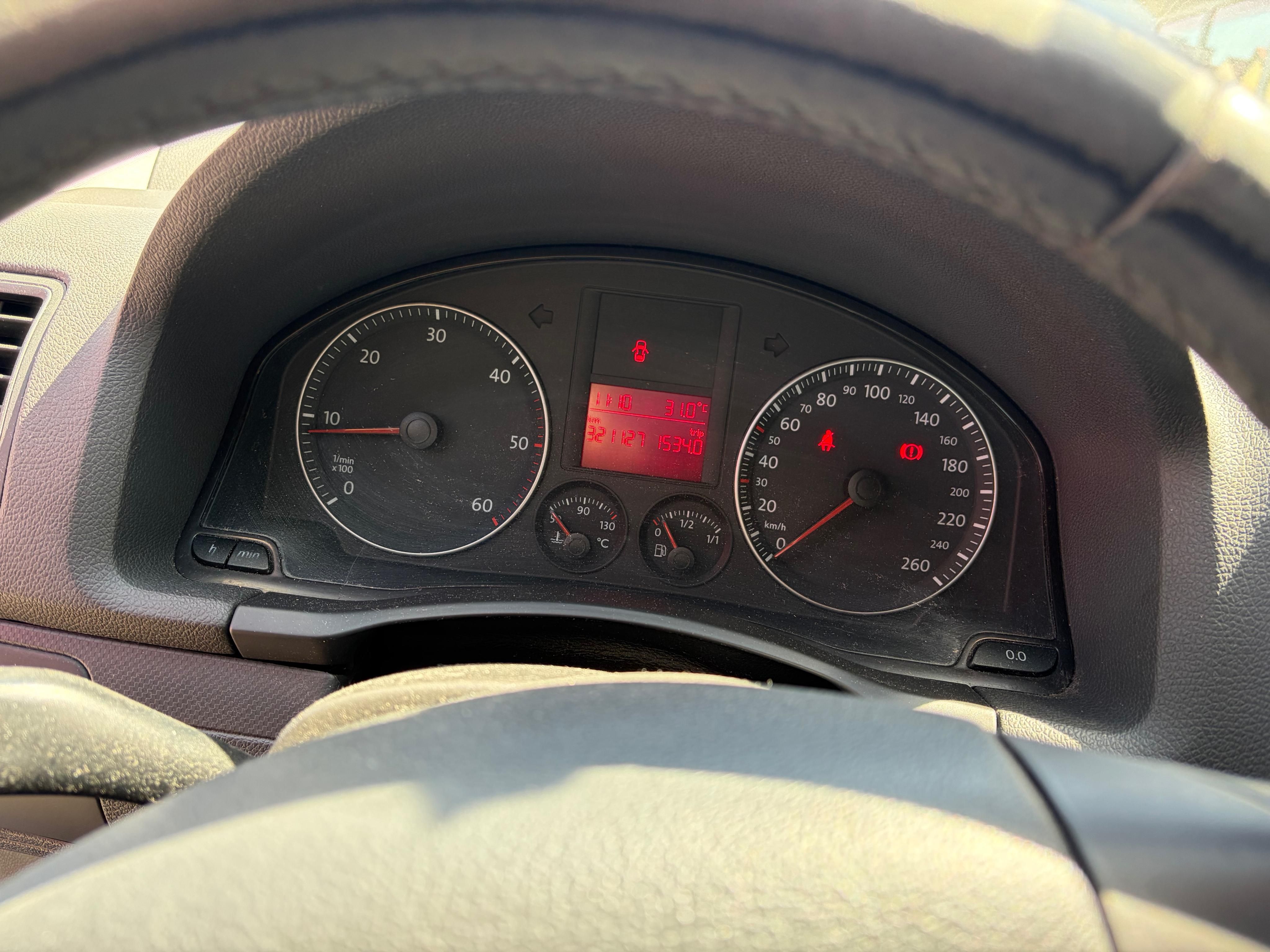 Volkswagen Golf, 1.9 TDI -servisováno - fotka 5