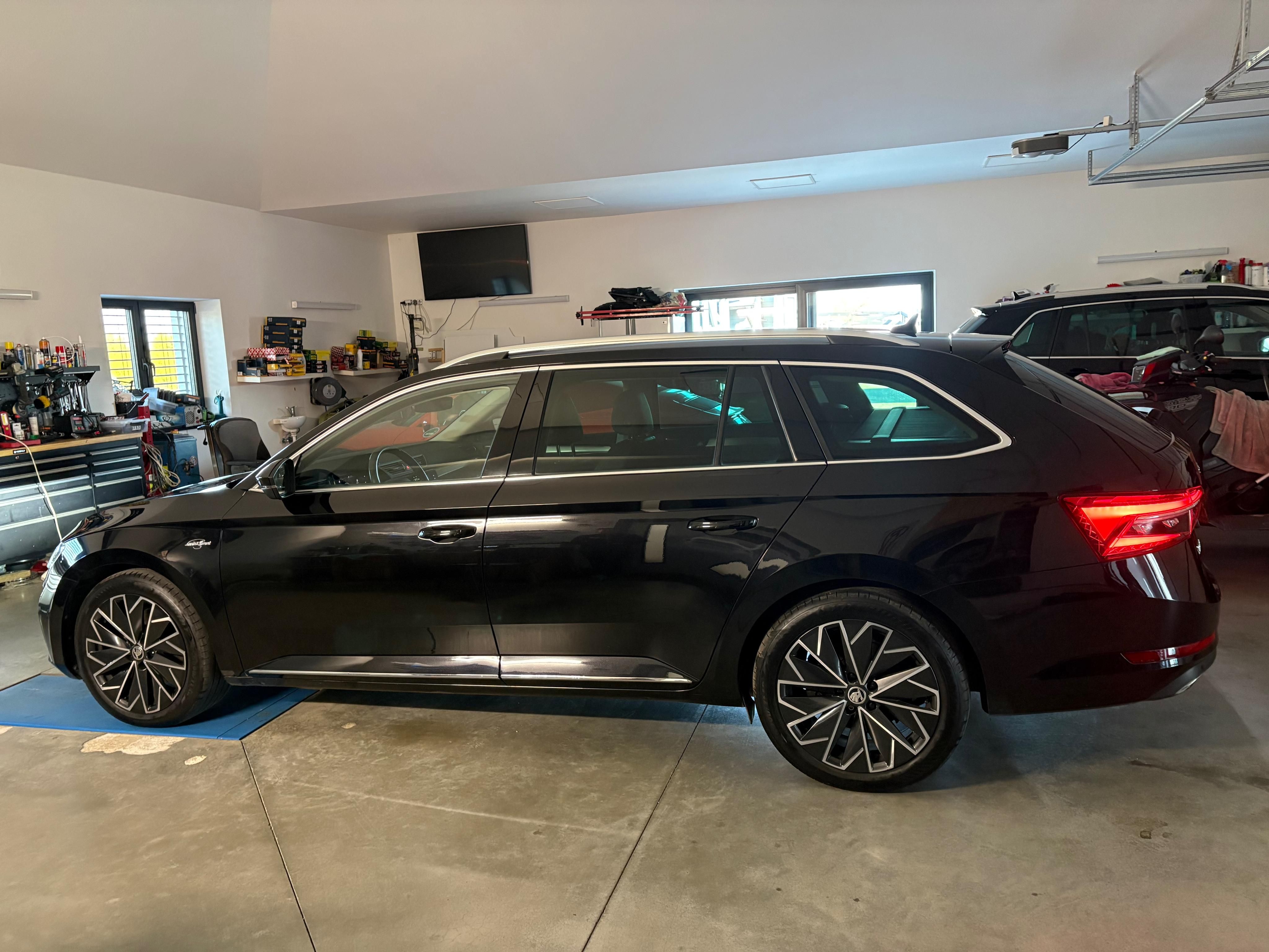 Škoda Superb, 2tdi dsg 150ps L&K - fotka 6