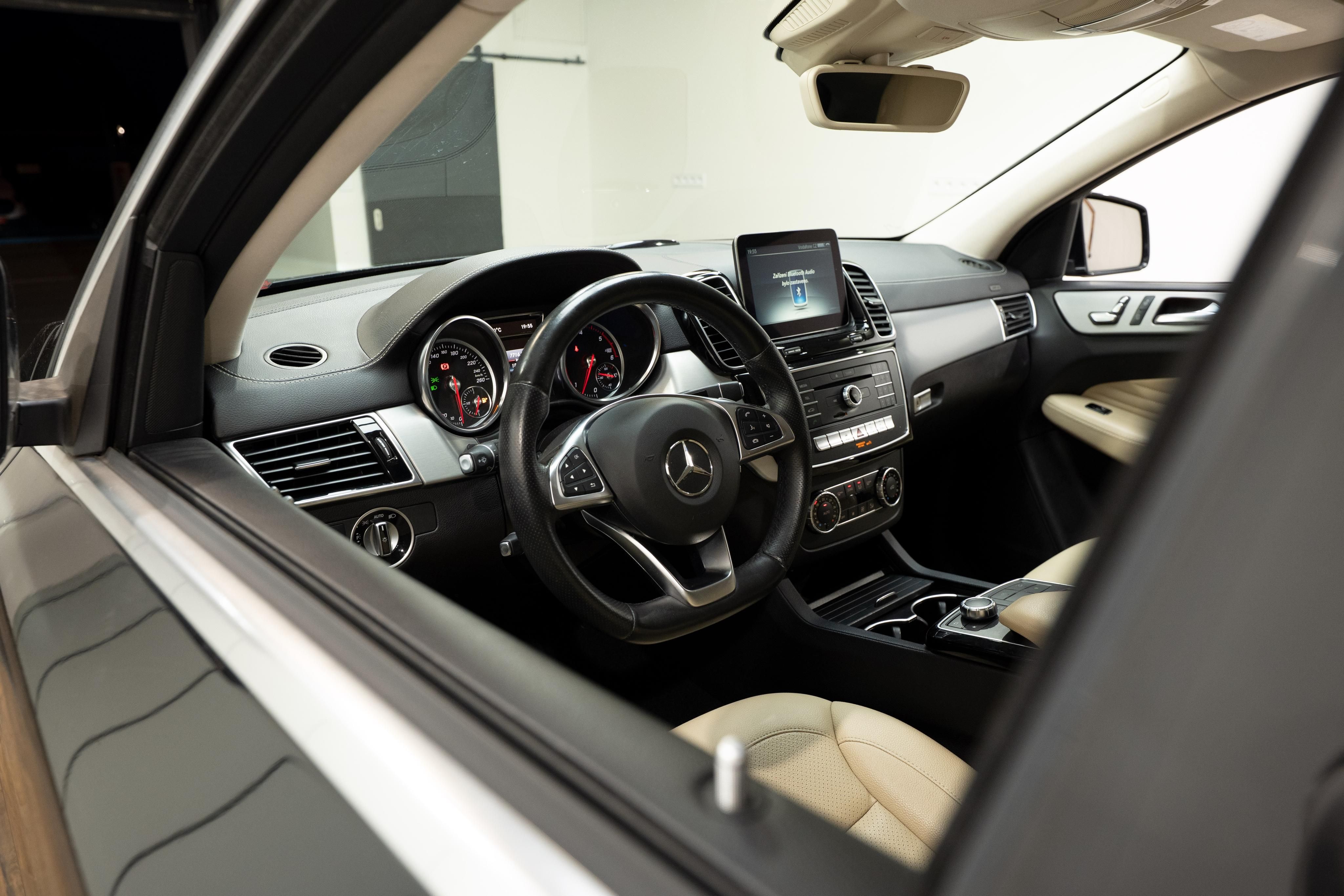 Mercedes-Benz GLE, 350d Coupe 190 kW AMG paket - fotka 6