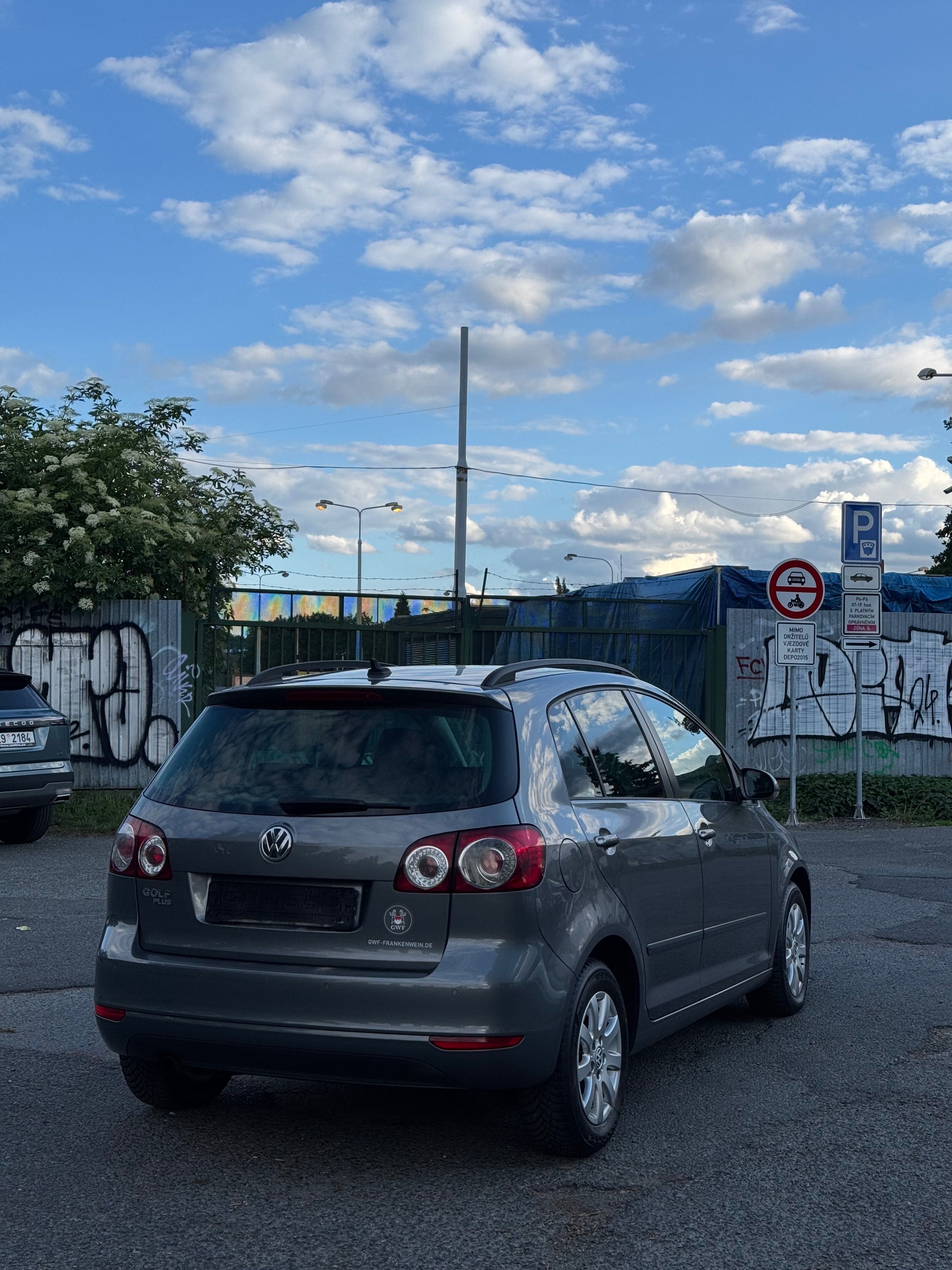 Volkswagen Golf Plus, 1.6TDI 77Kw manuál - fotka 4