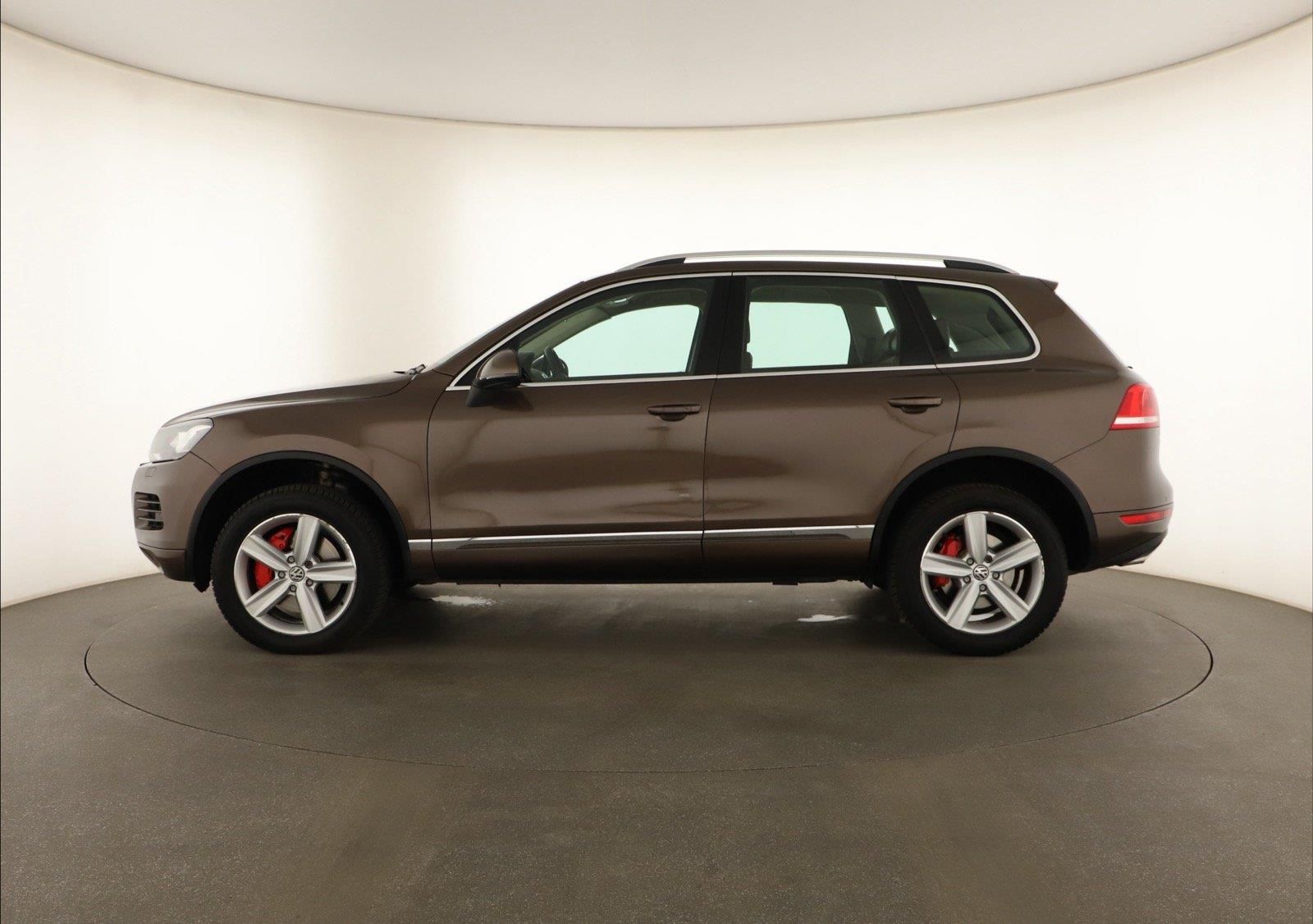 Volkswagen Touareg, 4.2 V8 TDi, 4X4, Automat - fotka 3