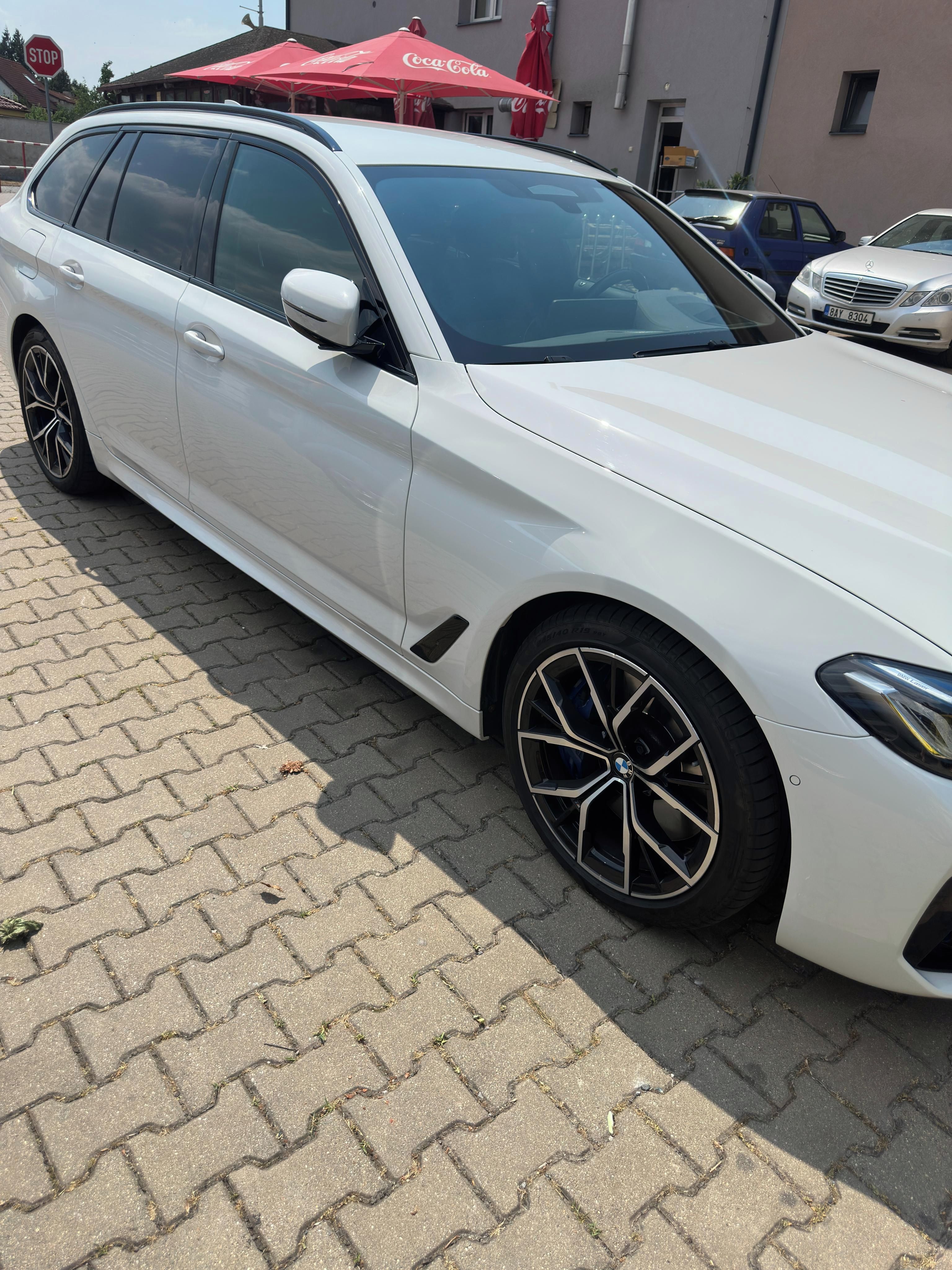 BMW Řada 5, BMW 540i H&K,Nezávislé. Laser - fotka 2