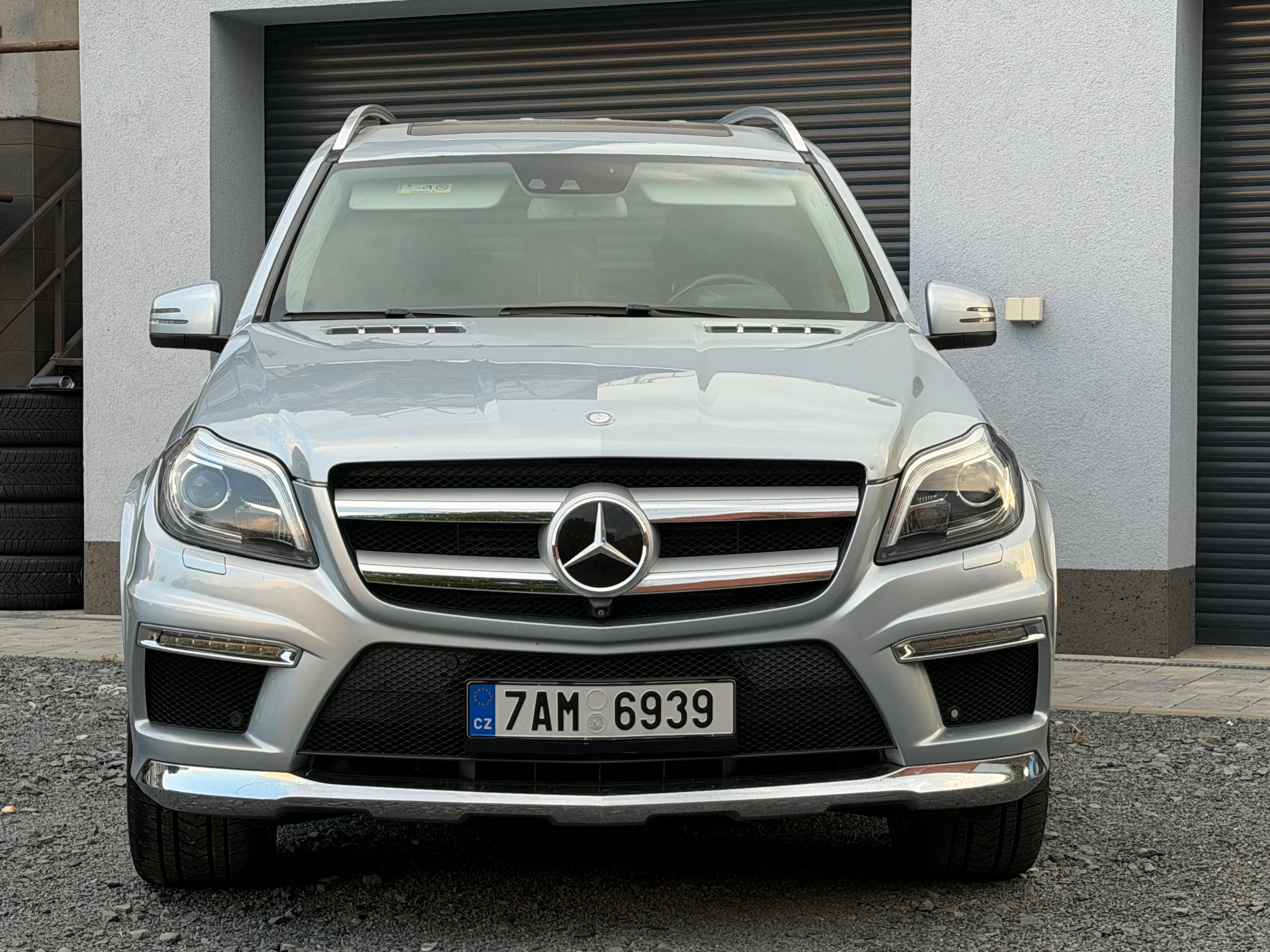 Mercedes-Benz GL, GL 350 4MATIC 7 MÍST - fotka 2