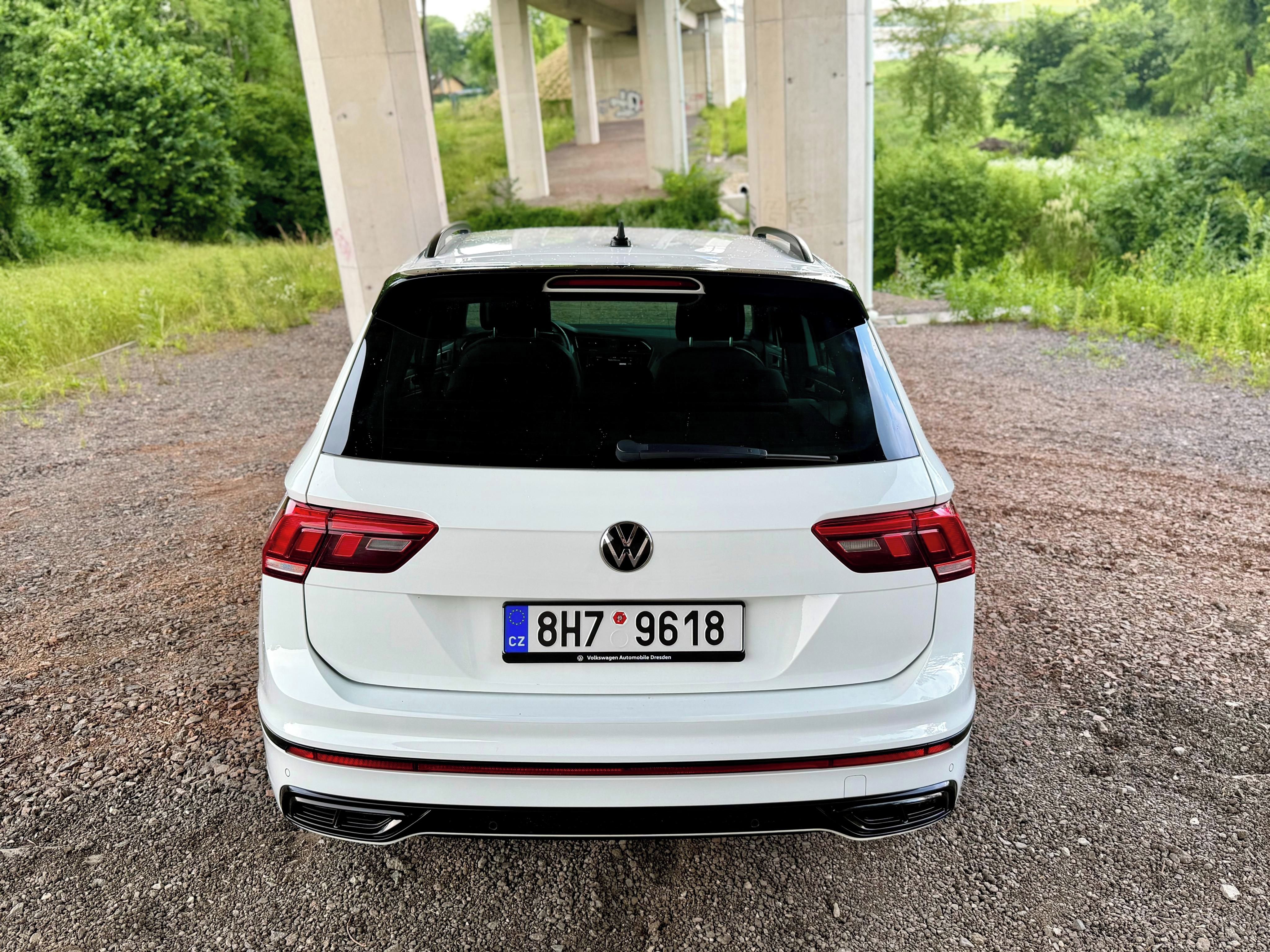 Volkswagen Tiguan, R-Line 2.0 TDI 110 kW DSG LED - fotka 4