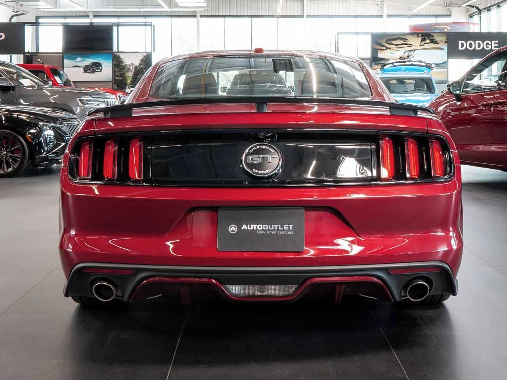 Ford Mustang, 5.0 V8 GT California Special - fotka 4