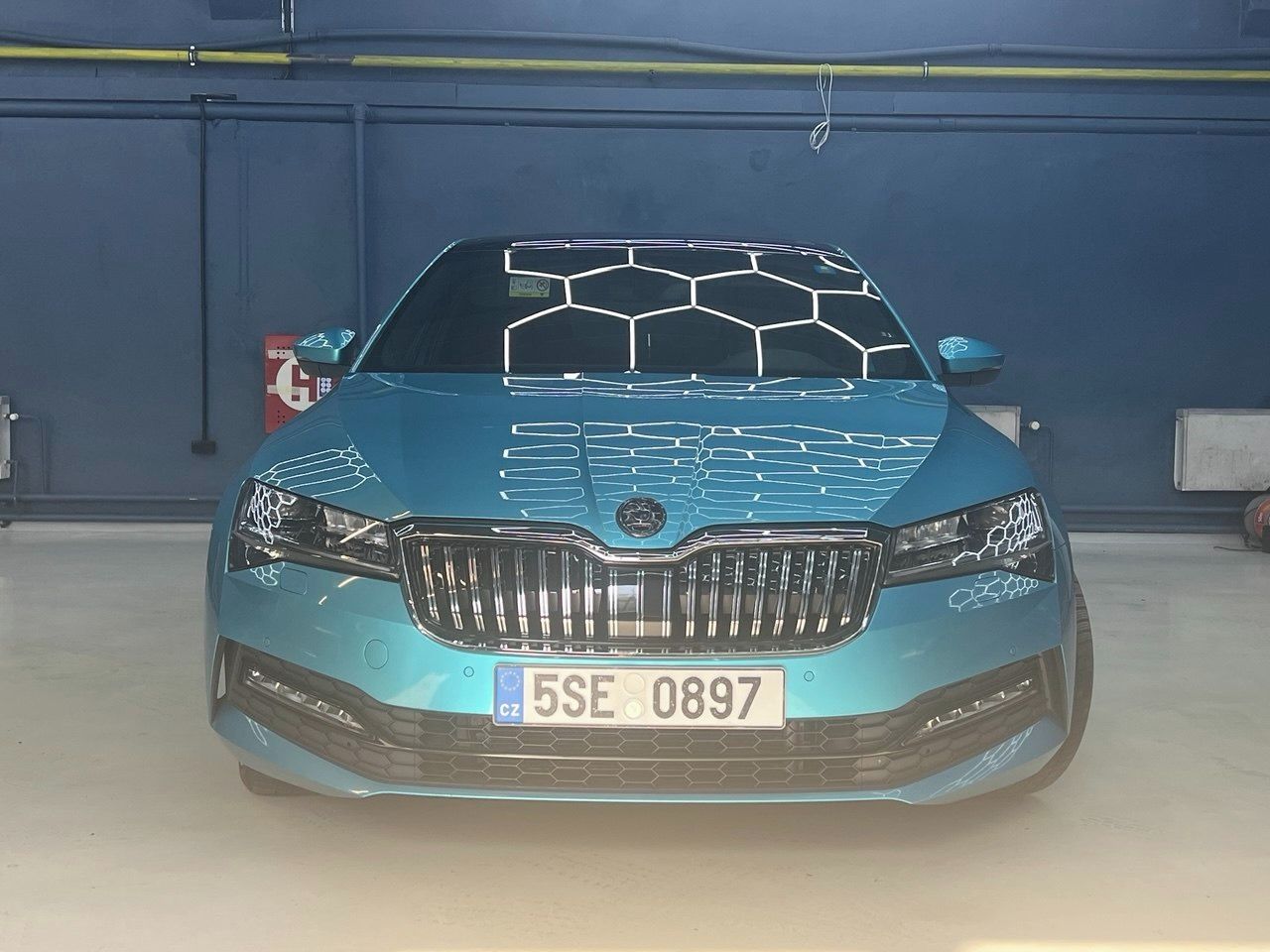 Škoda Superb, 2.0 TDI 140kW, facelift L&K - fotka 2