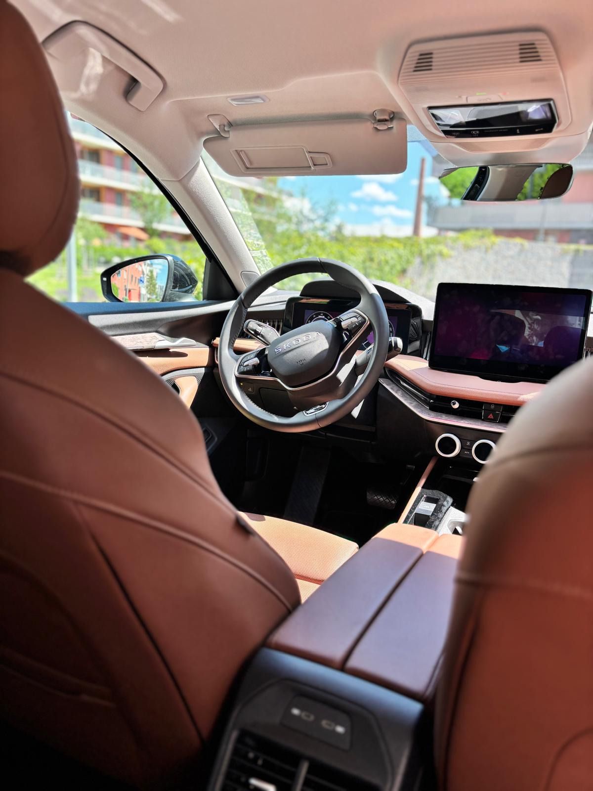 Škoda Superb, 2.0 TDI, 142KW, DSG, L&K, ČR - fotka 6