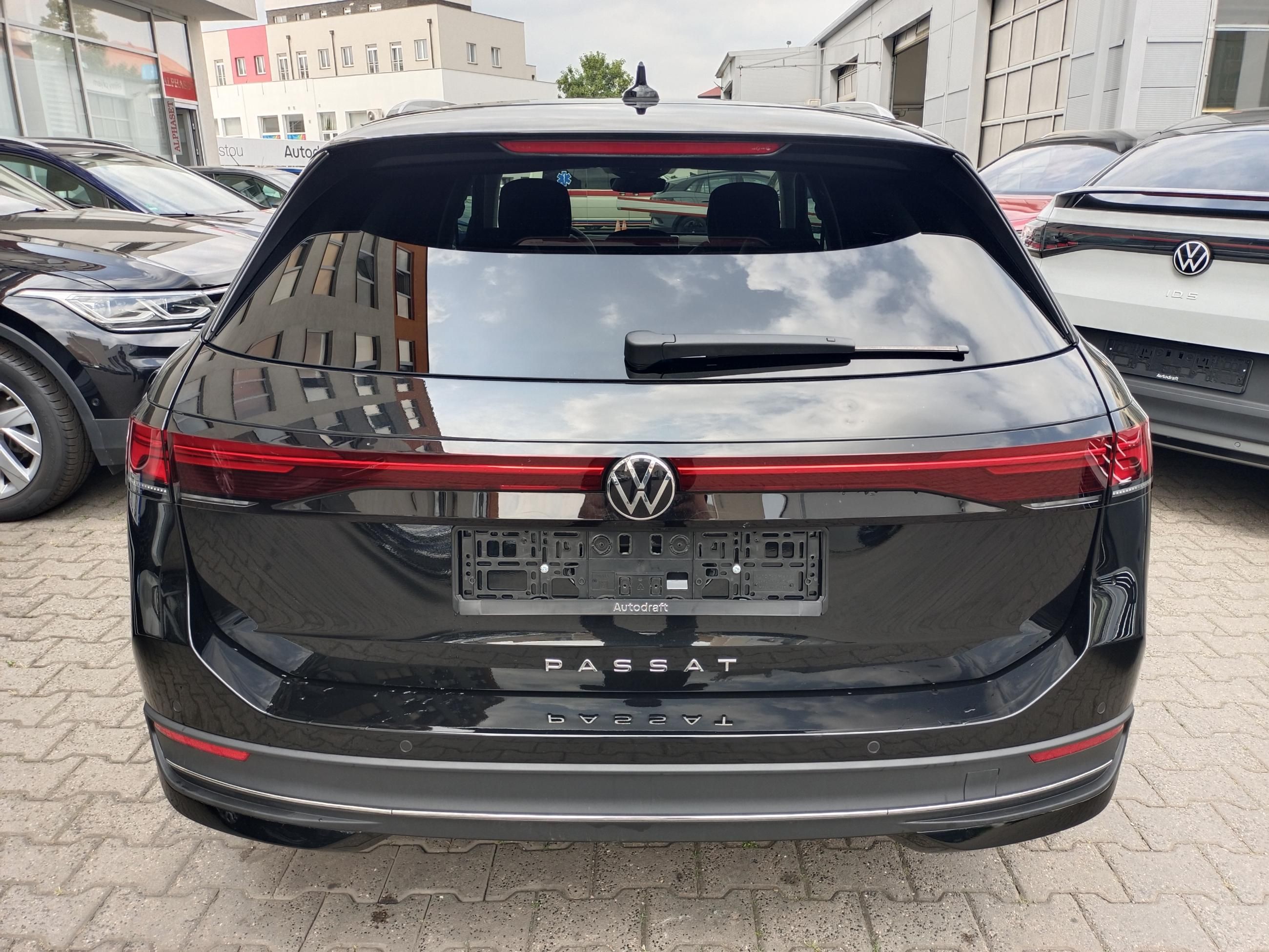 Volkswagen Passat Variant, 2.0 TDI 110kW DSG / ALU - fotka 5