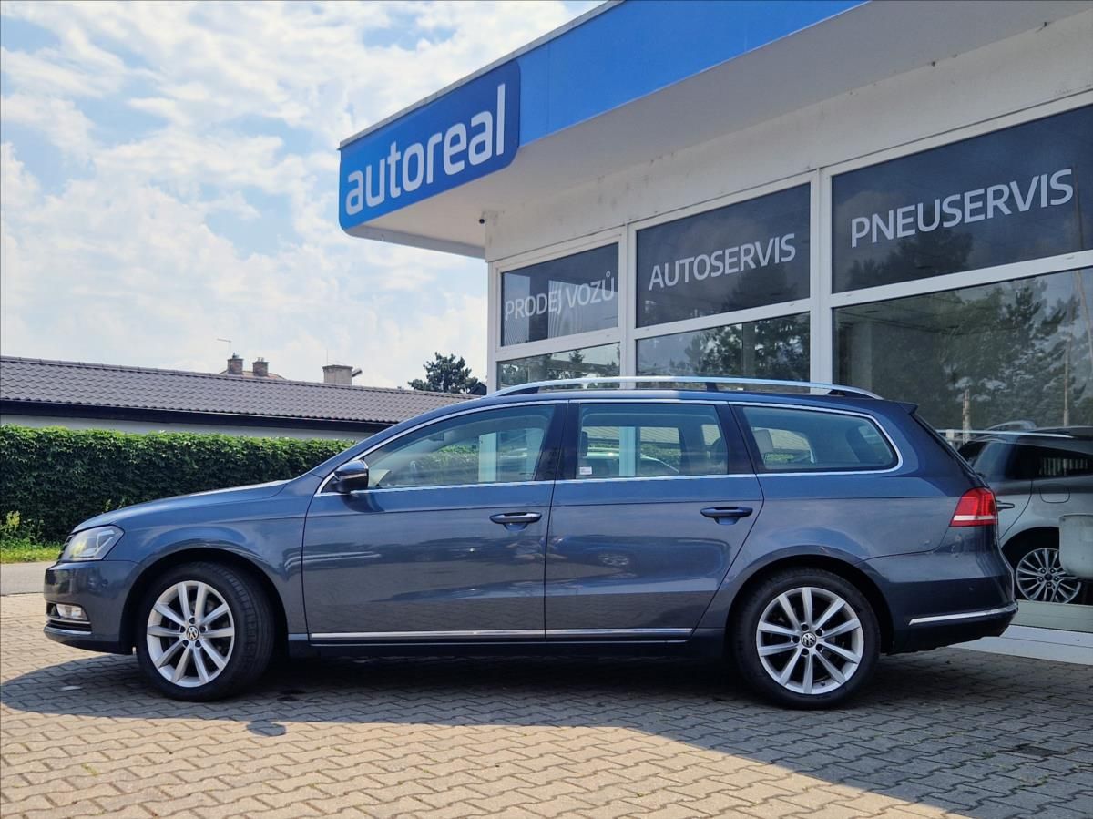 Volkswagen Passat, 2,0 TDi 4MOTION KŮŽE KAMERA - fotka 2
