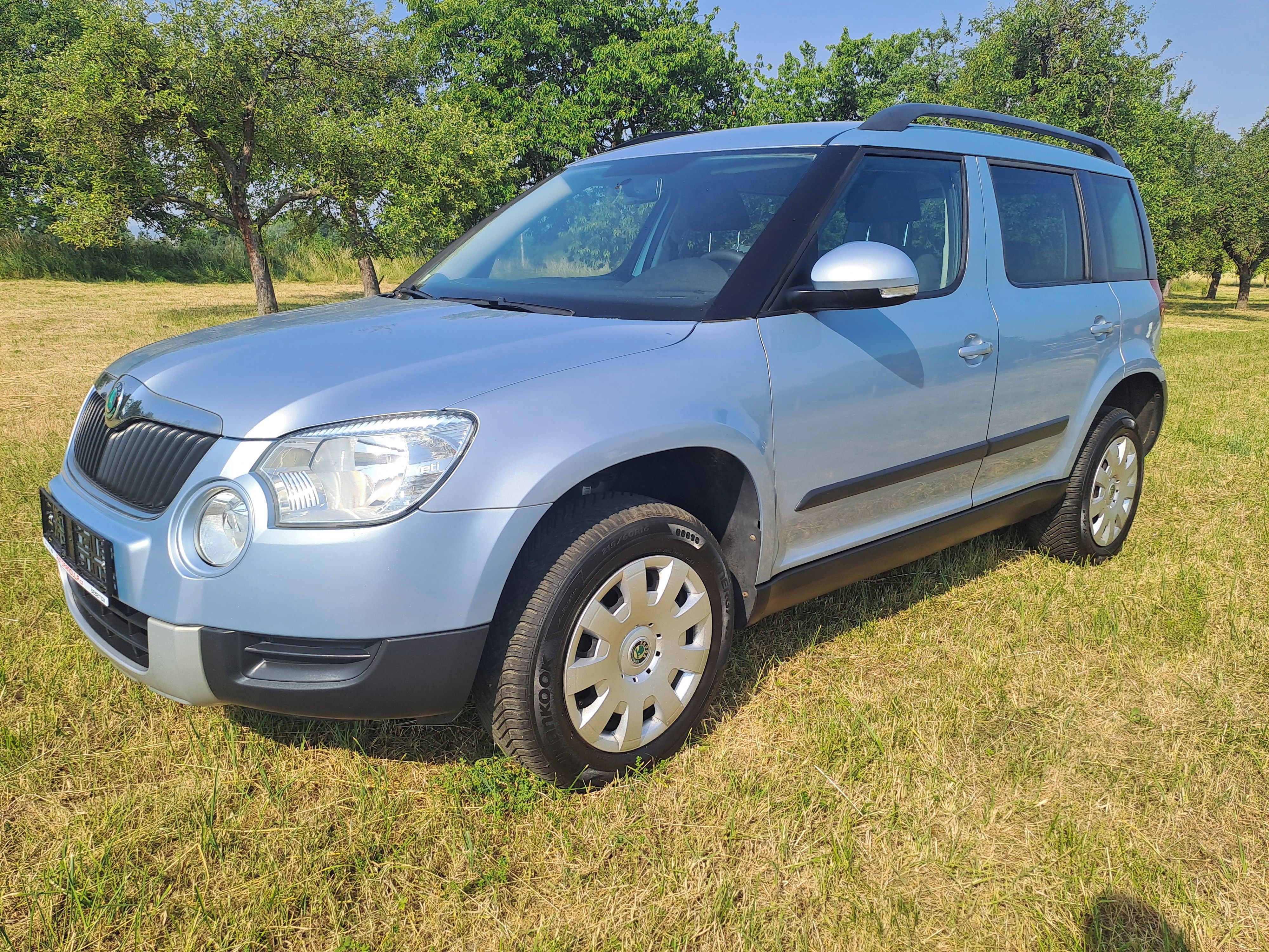 Škoda Yeti, 1,2TSI ACTIV 1.MAJ,S.KNIHA,TOP - fotka 2