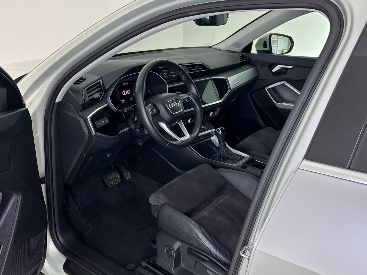 Audi Q3, 2.0 TDI / 140 kW SPORTBACK qua - fotka 6