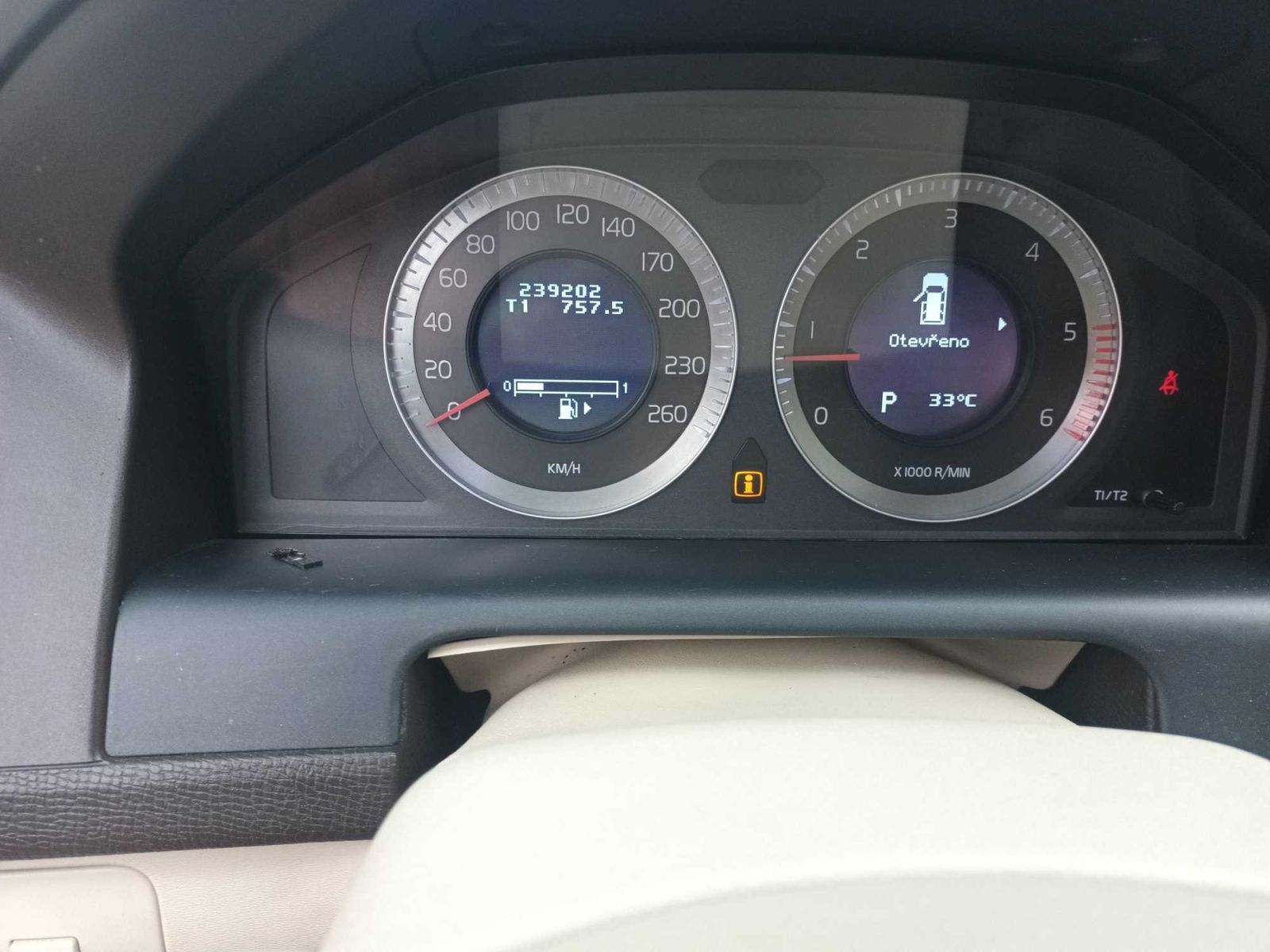 Volvo XC60, D5, Momentum, 4X4, Automat - fotka 3