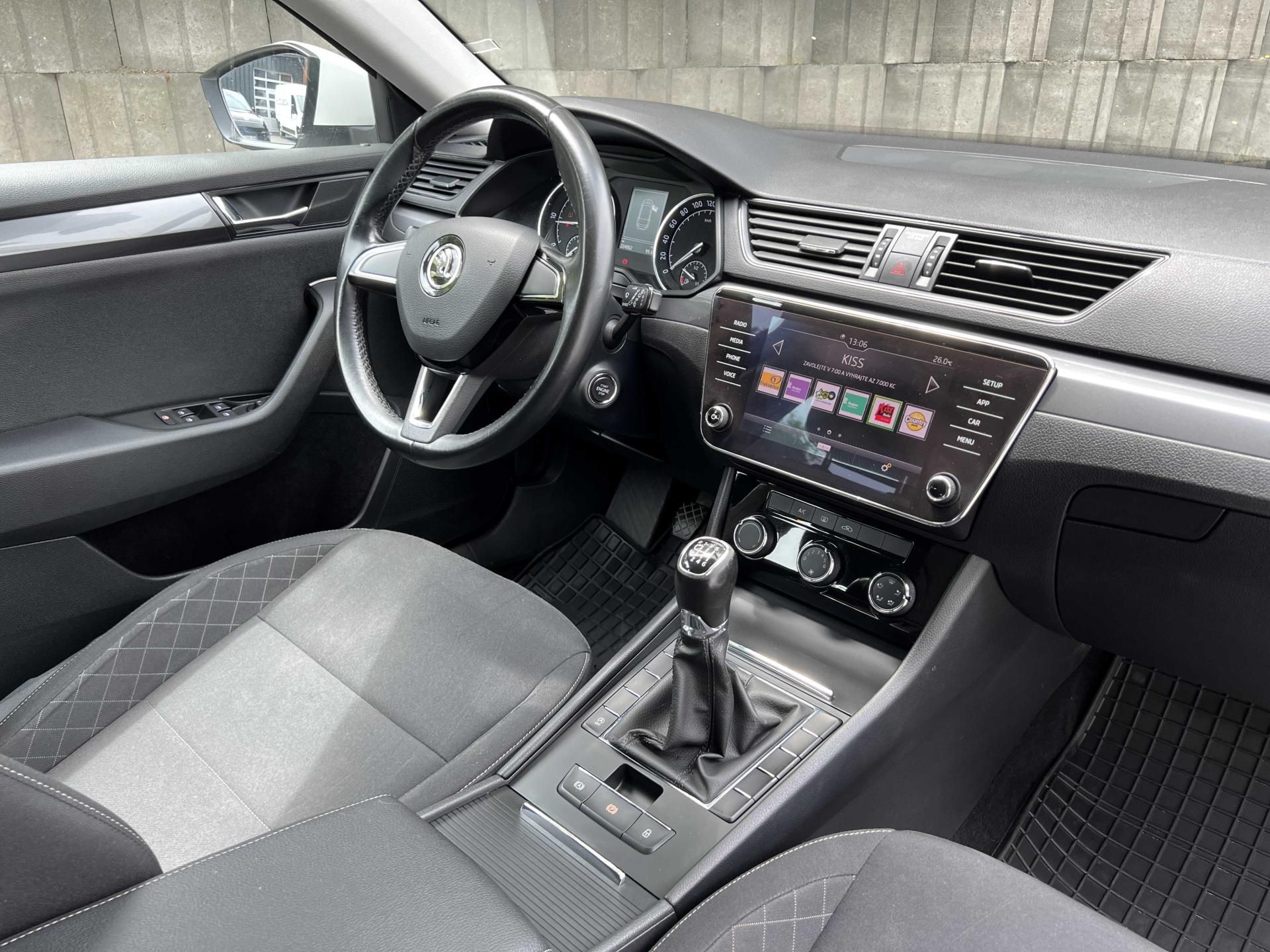 Škoda Superb, 2.0 TDi 110 kW FACELIFT MR2020 - fotka 6