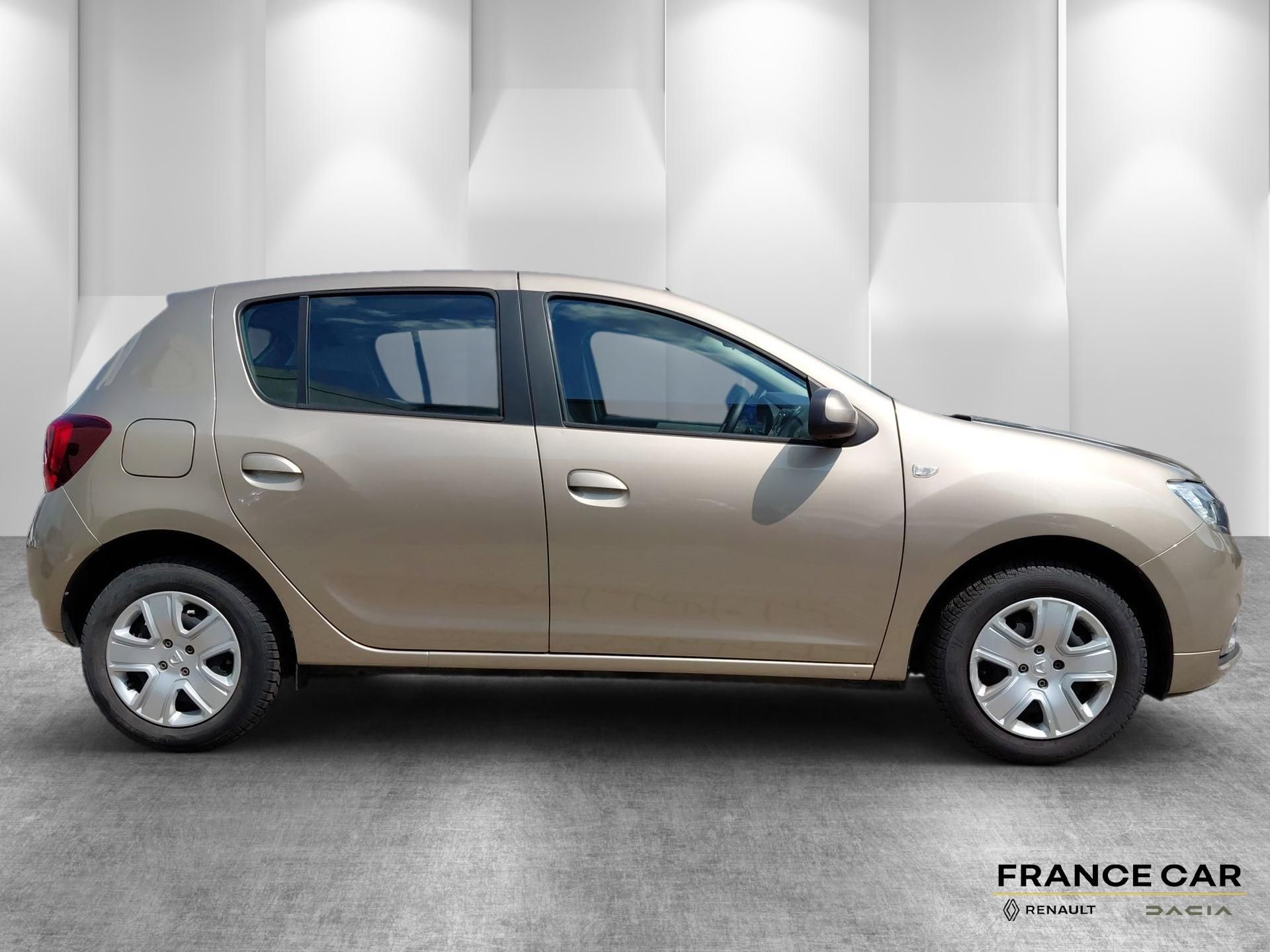 Dacia Sandero, 1,0 SCe 54 kW Arctica 1.maj. - fotka 4