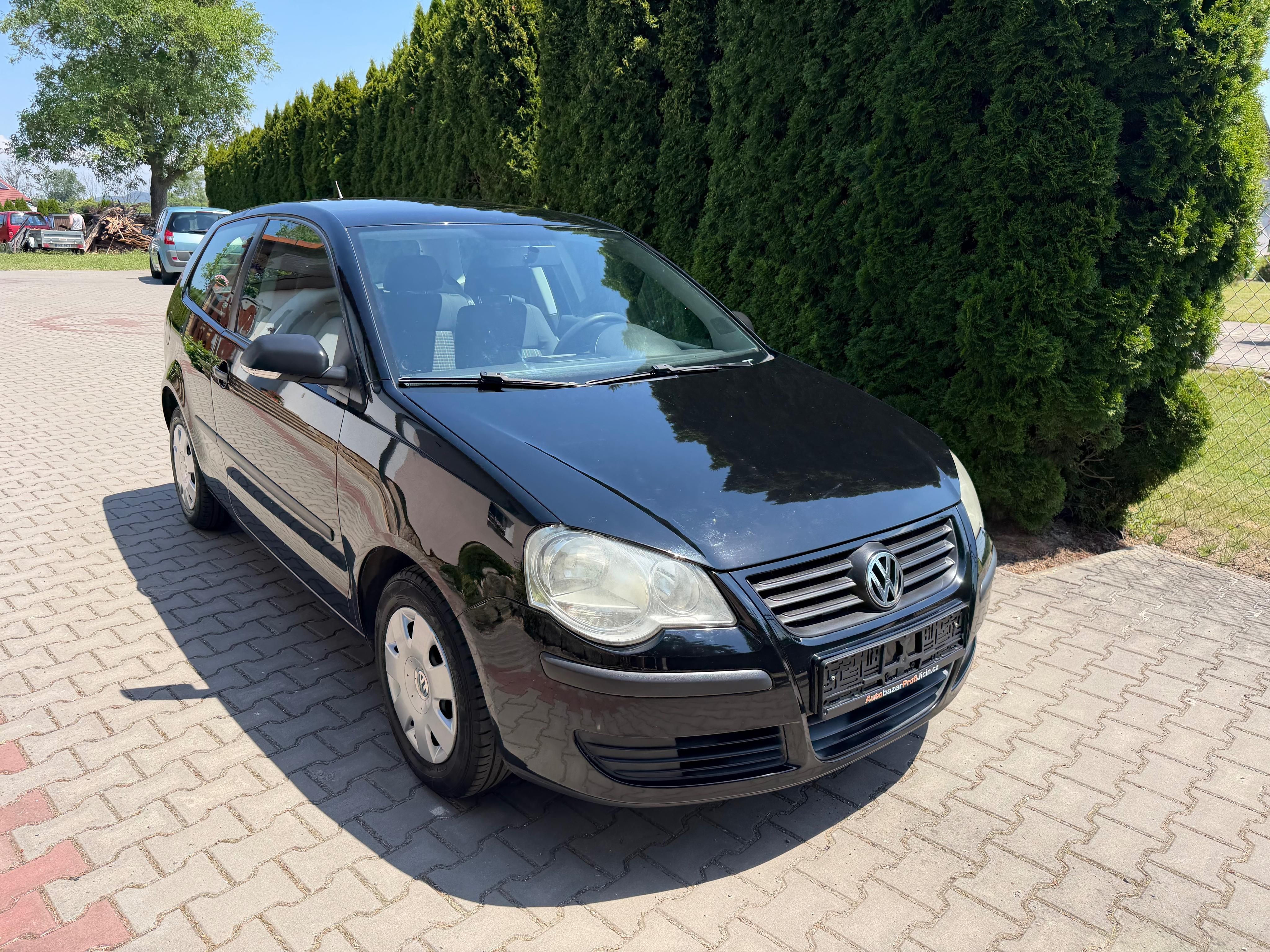 Volkswagen Polo, 1,2i pravidelný servis +zimáky - fotka 3