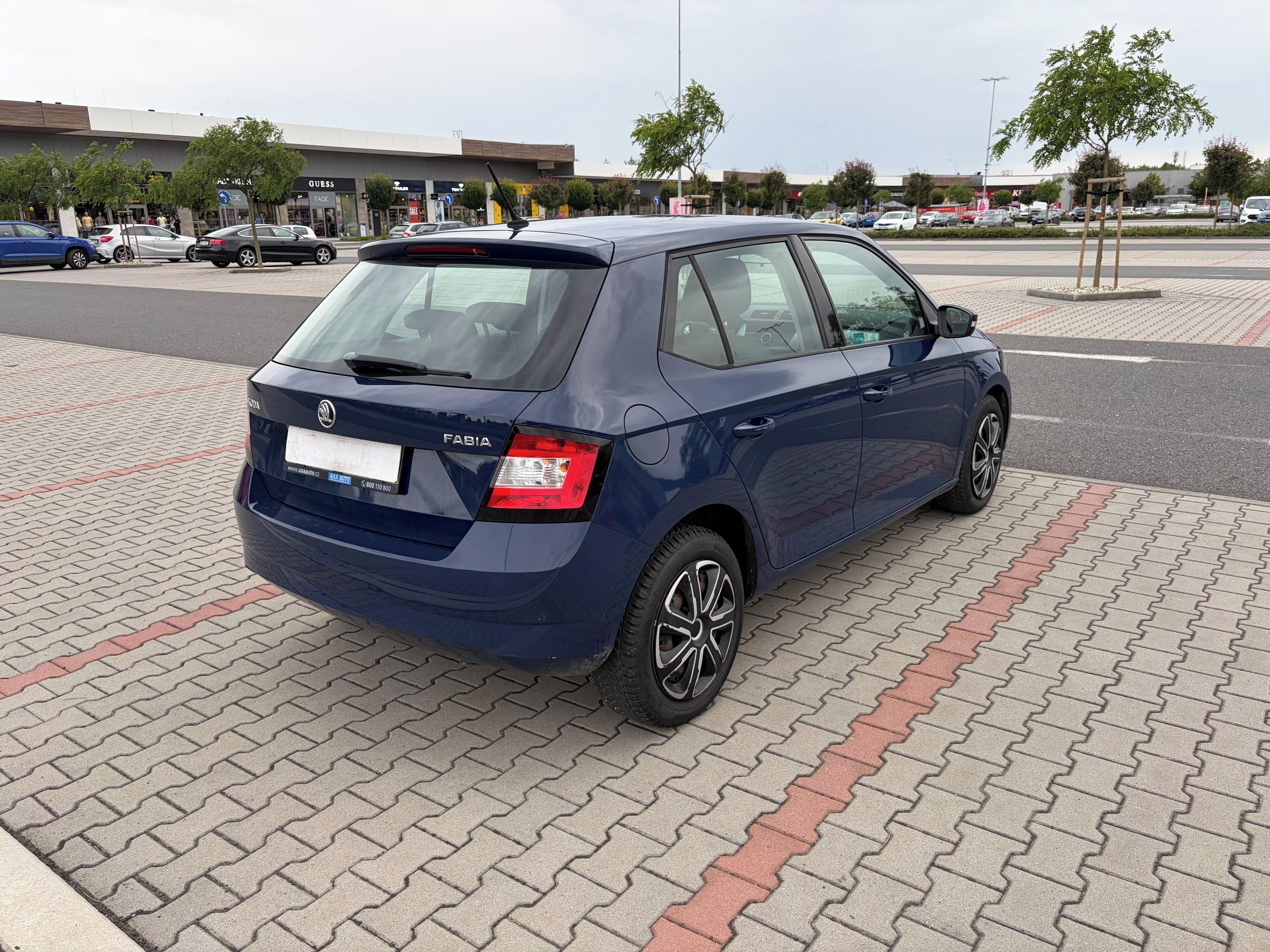 Škoda Fabia, III 1.0 MPi klima ČR - fotka 3