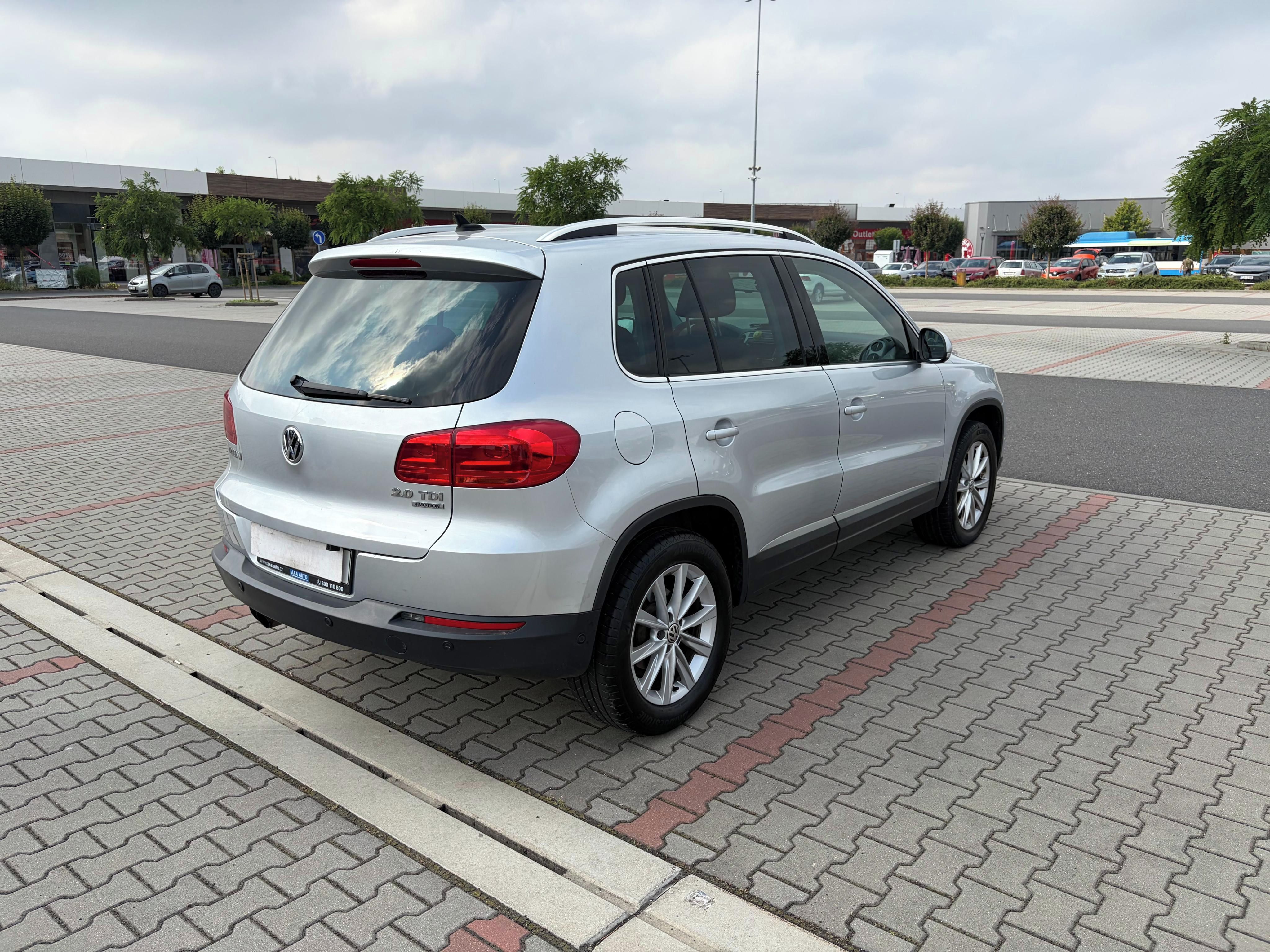 Volkswagen Tiguan, 2.0 TDi DSG 4x4 TOP VÝBAVA - fotka 3