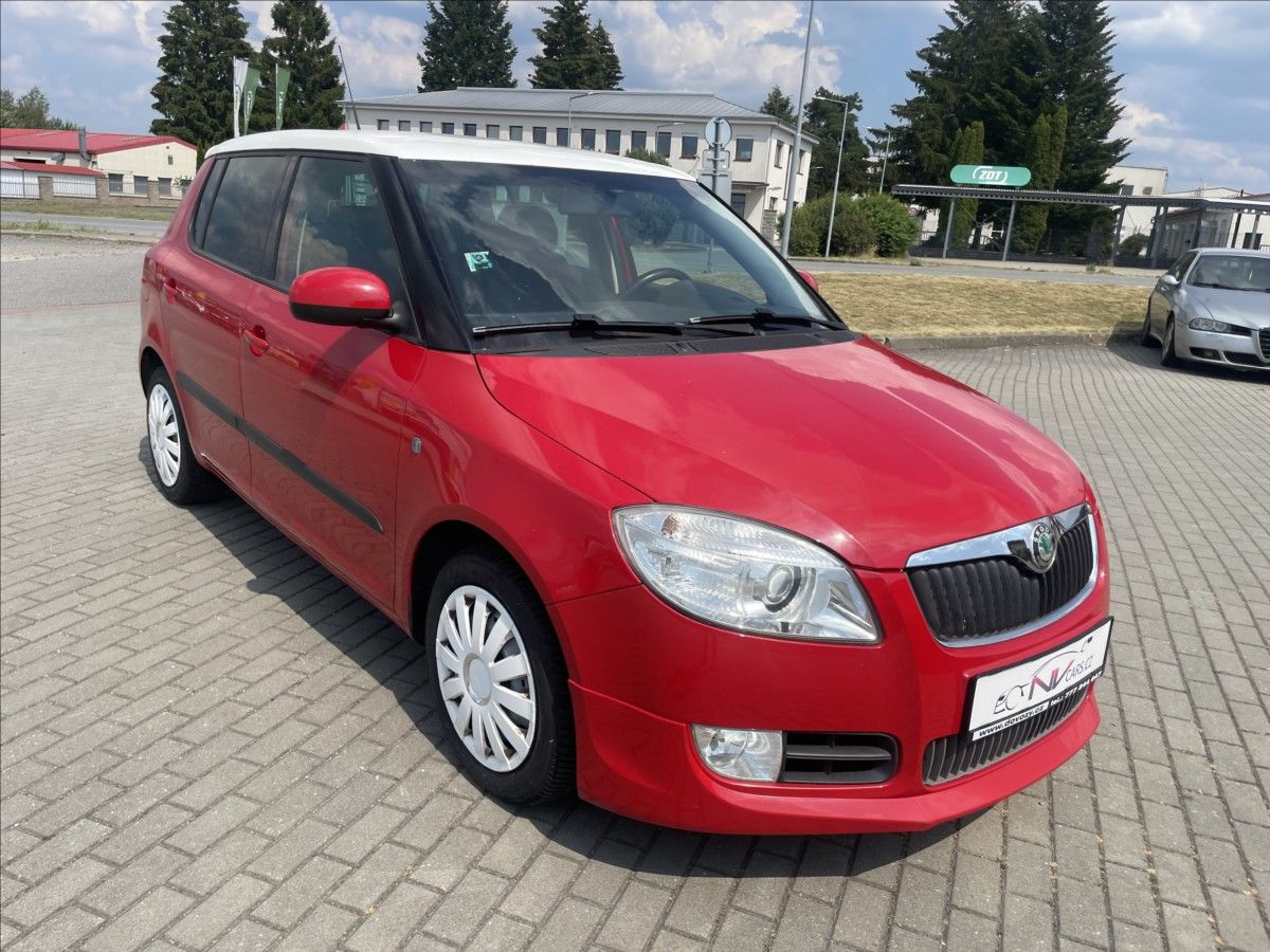Škoda Fabia, 1,6 i 77kw Sportline Klimatron - fotka 6