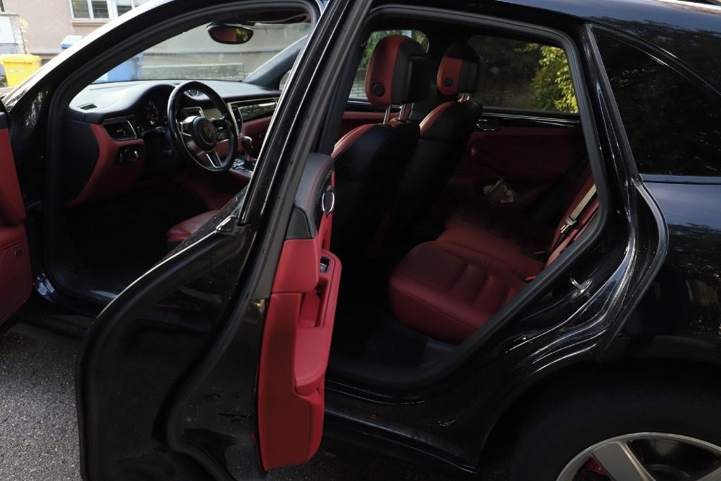 Porsche Macan, Porsche Macan Turbo 3.6 V6 - fotka 6