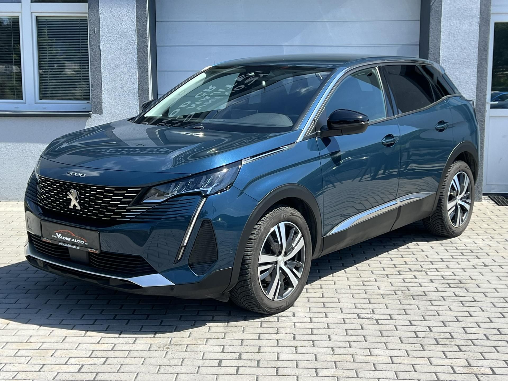 Peugeot 3008, 1.2 PT 130K ALLURE AT TAŽNÉ - fotka 2