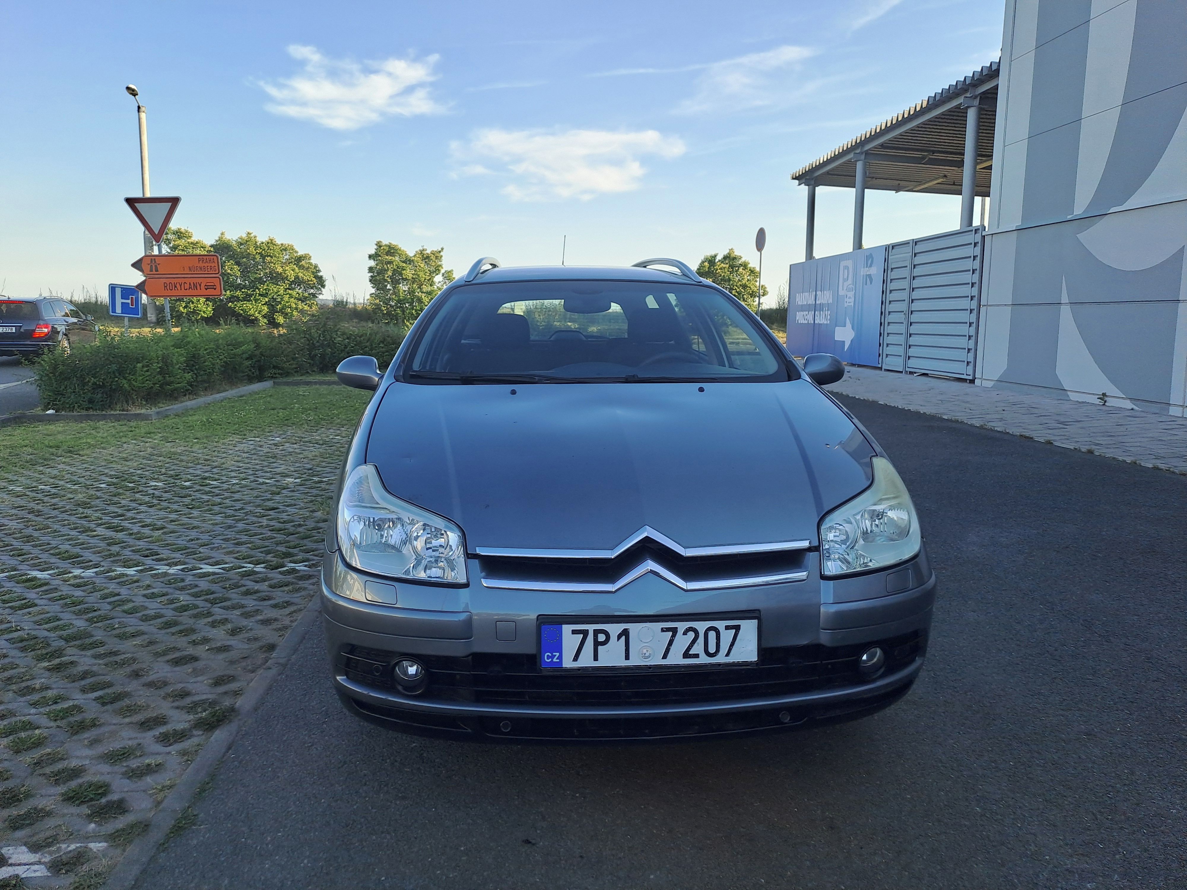 Citroën C5, 2.0HDI 100KW PĚKNÉ,ZACHOVALÉ!! - fotka 2