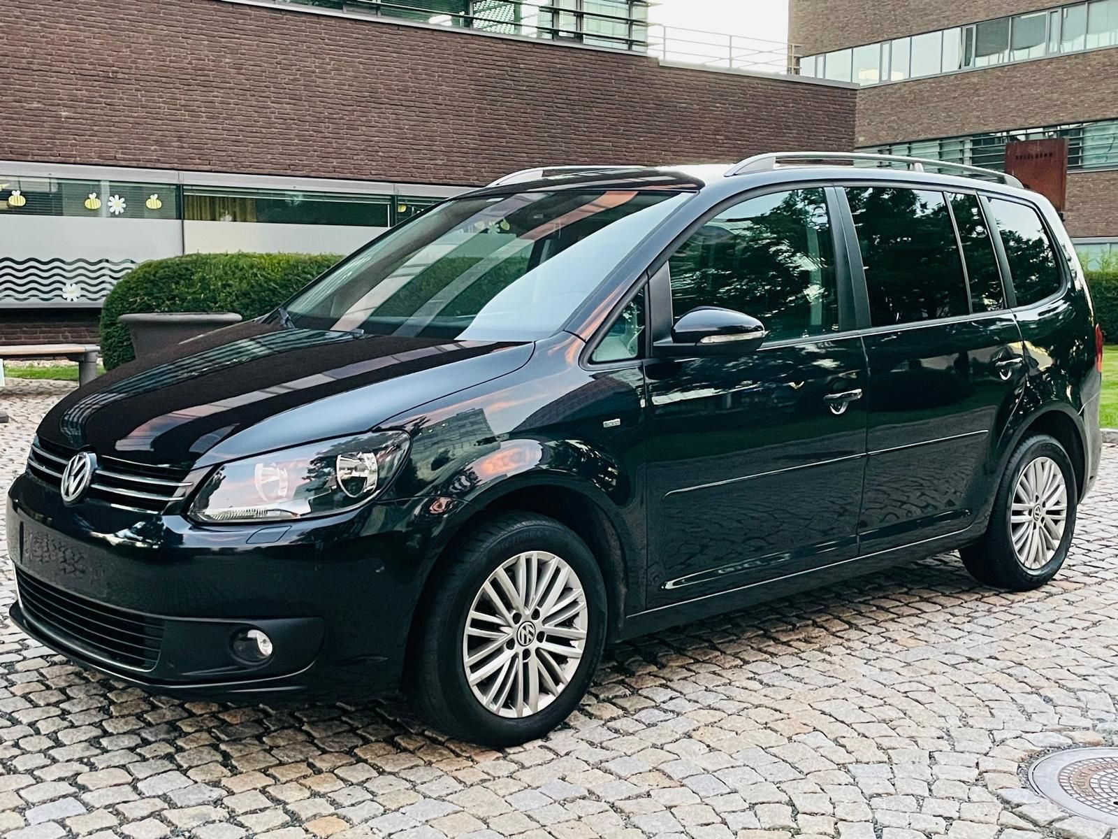 Volkswagen Touran, 2.0TDI MANUÁL SENZORY VÝHŘEV - fotka 4