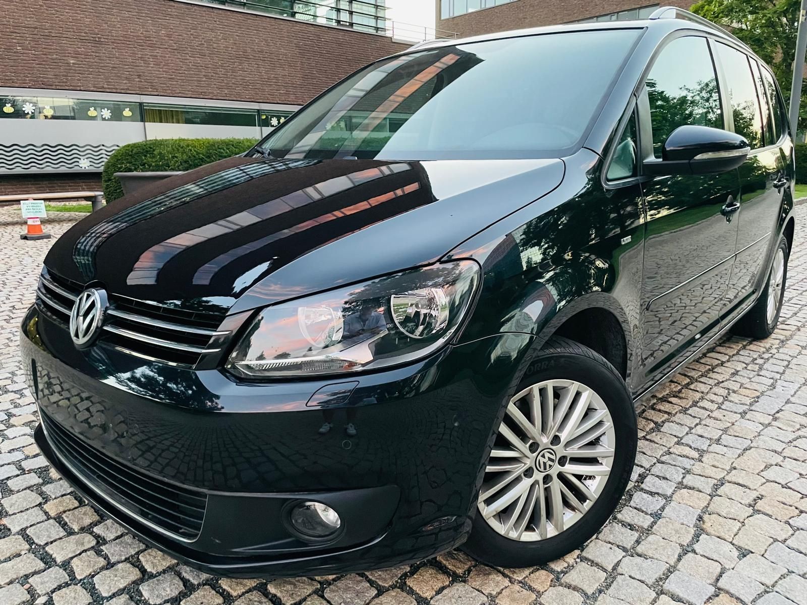 Volkswagen Touran, 2.0TDI MANUÁL SENZORY VÝHŘEV - fotka 2