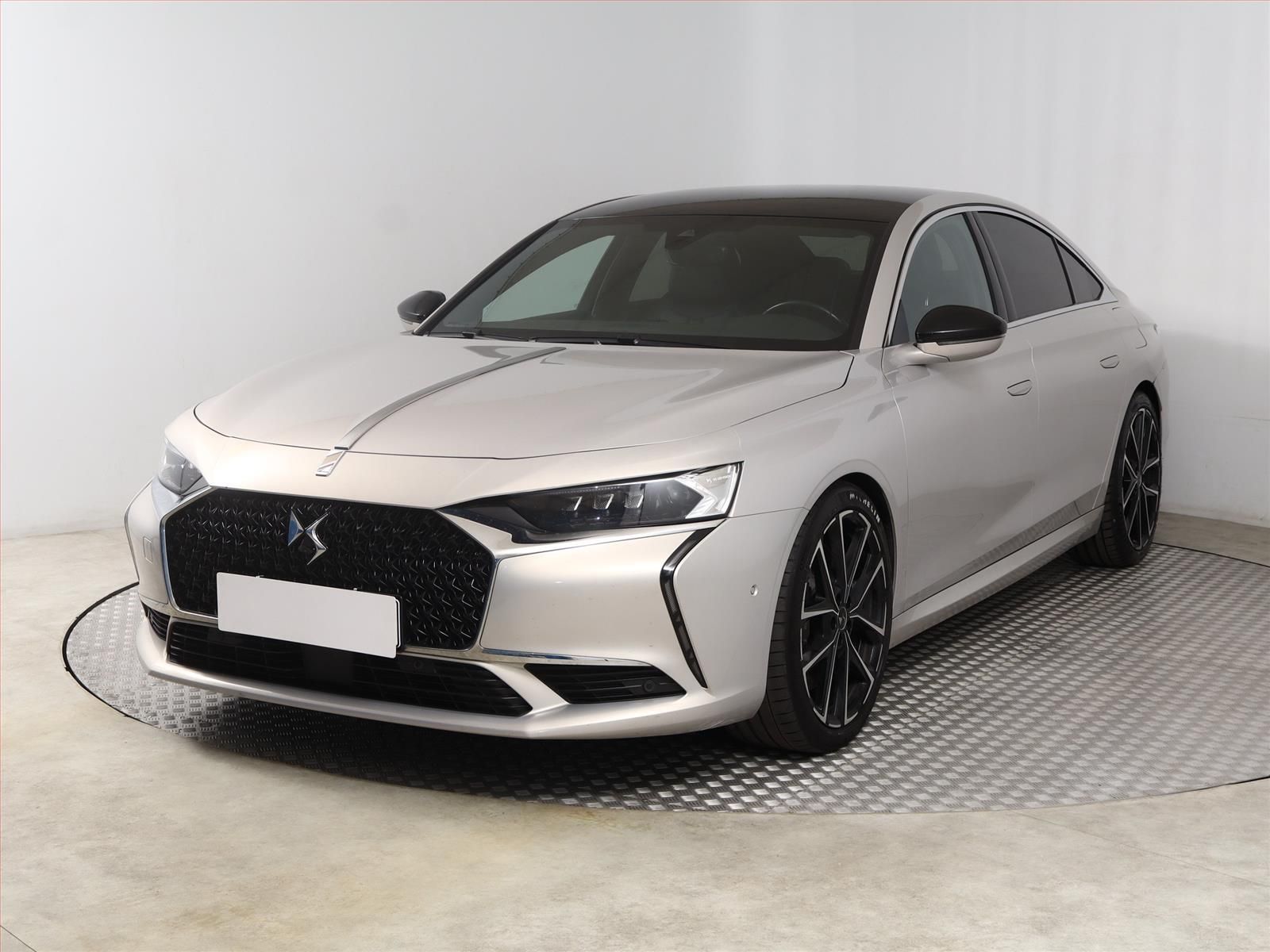 DS 9, E-Tense 4x4, Rivoli, 4X4 - fotka 2