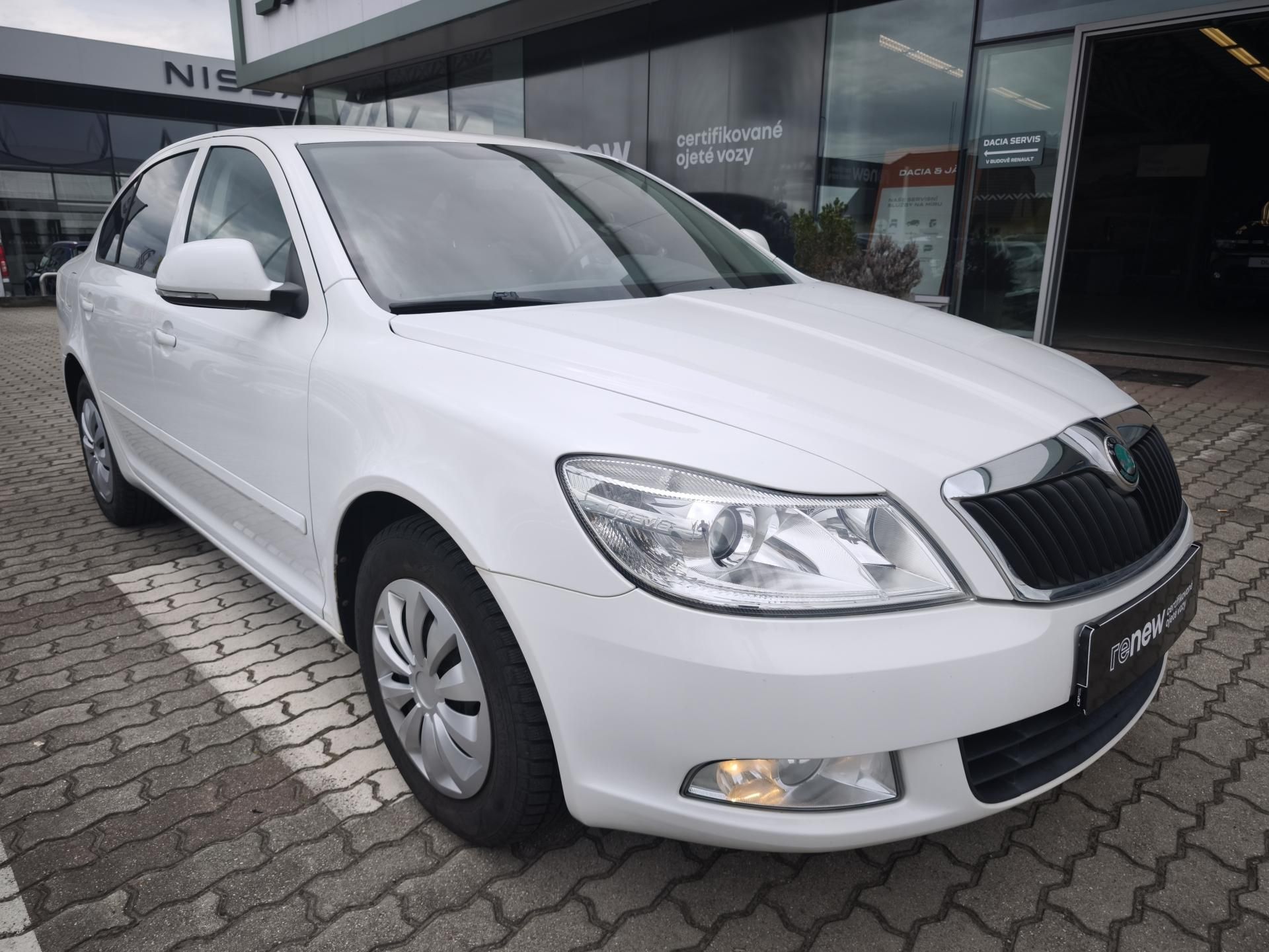 Škoda Octavia, 2011 ČR 1.6 TDI 77kW - fotka 2